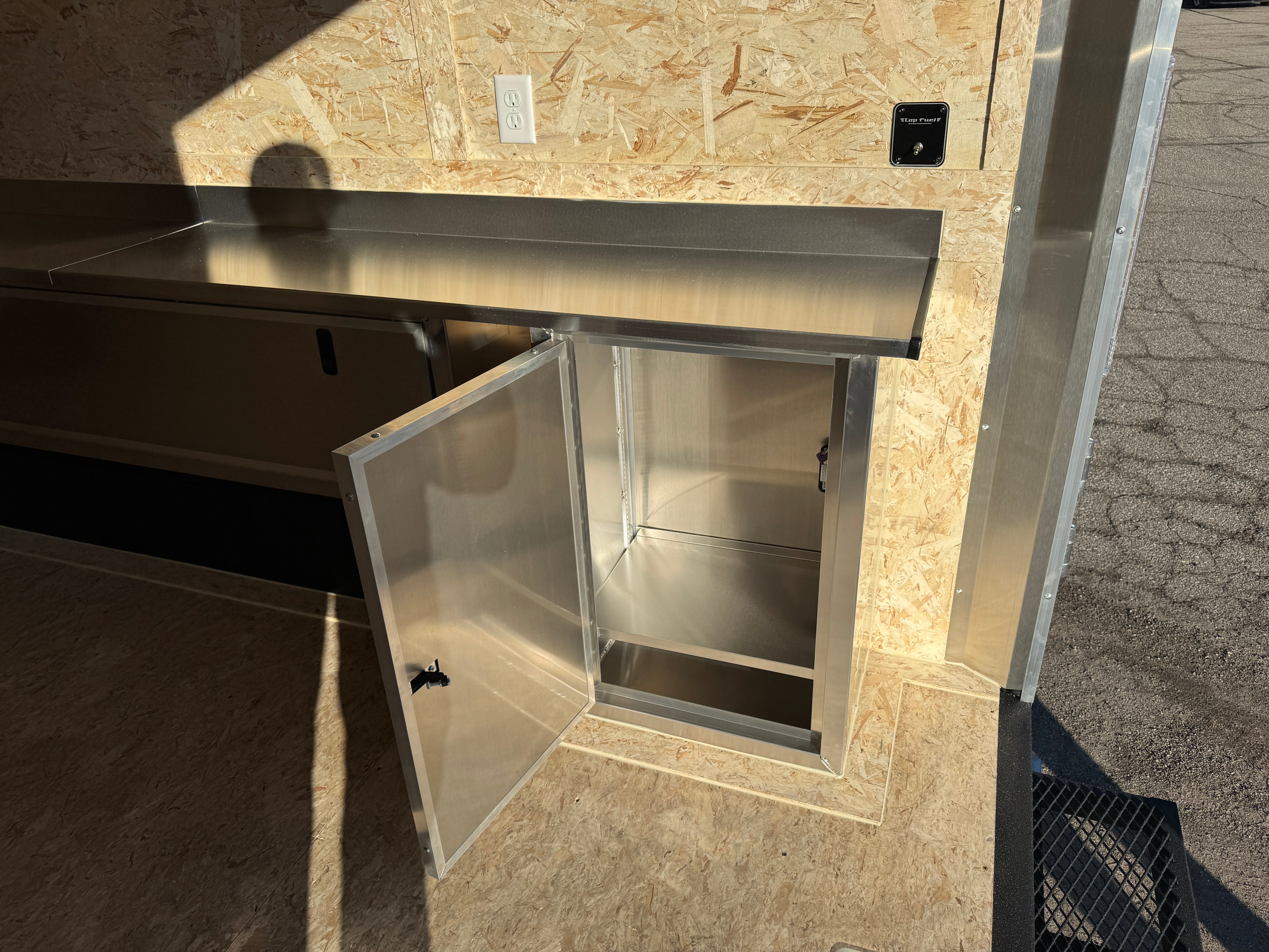 2026 Formula 8.5' x 16' Contractor Deluxe Flat Top Bullnose Enclosed Trailer