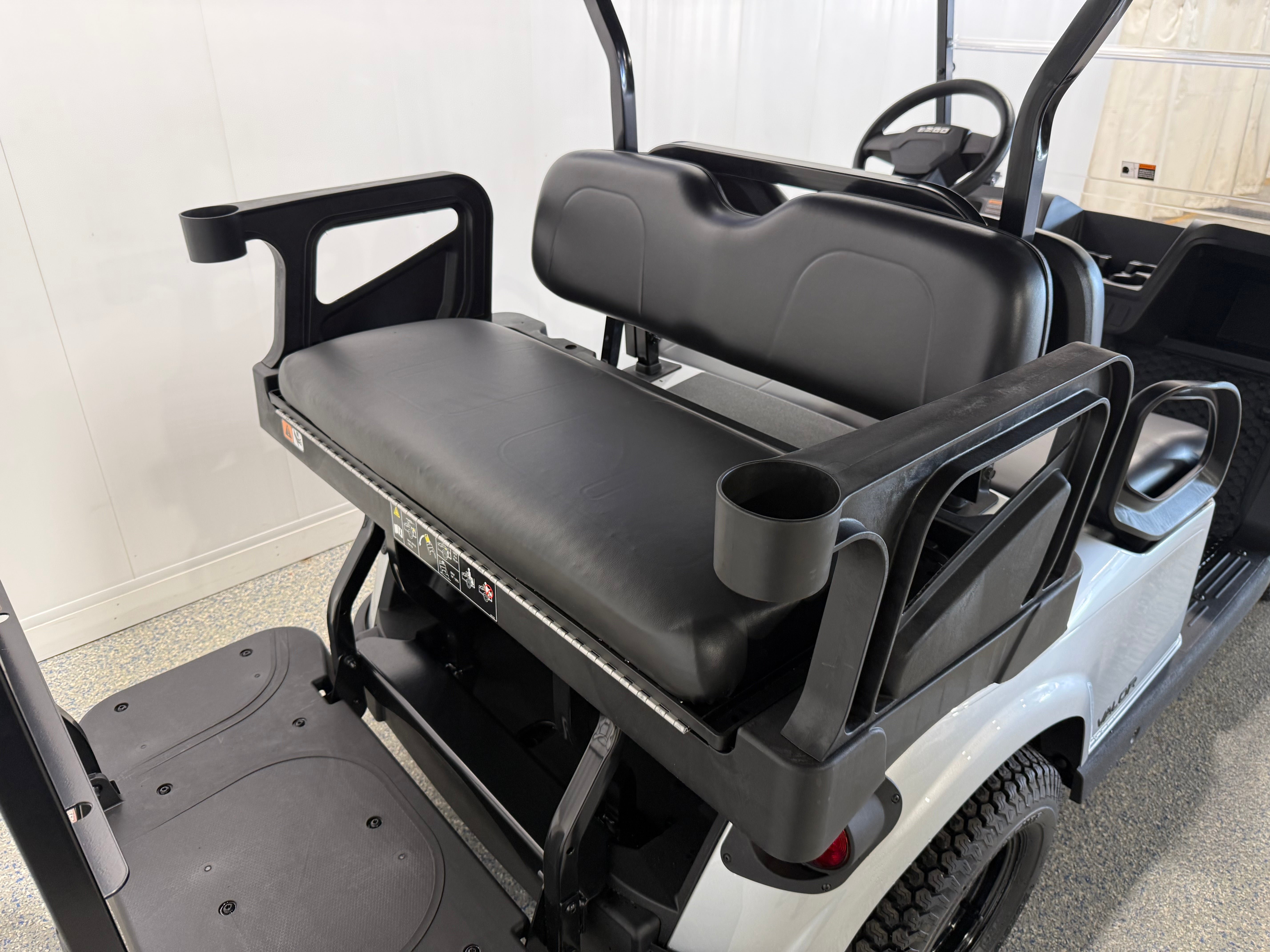 2027 E-Z-GO RXV 4 Valor S EFI Gas