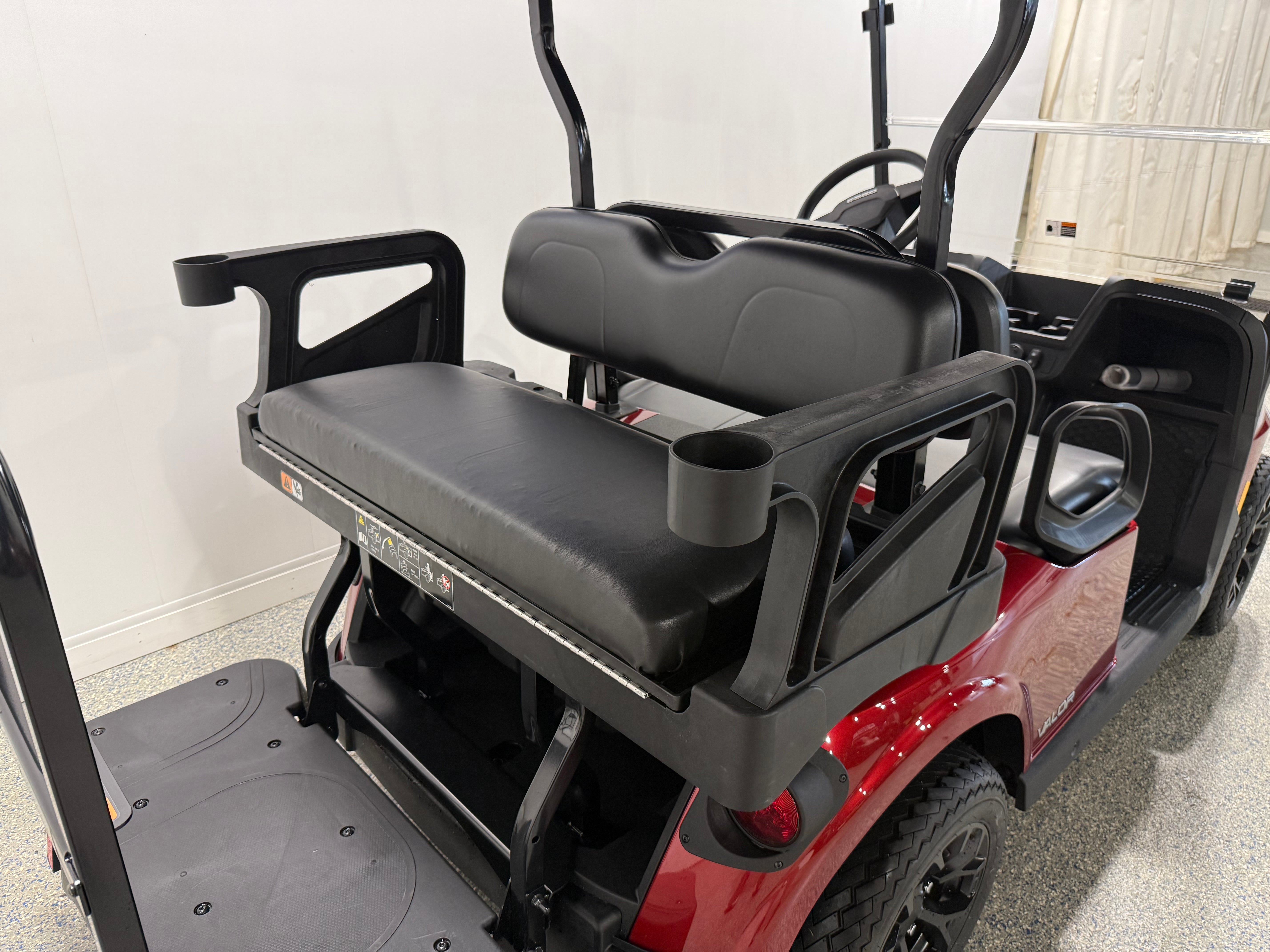 2027 E-Z-GO RXV 4 Valor S+ EFI Gas