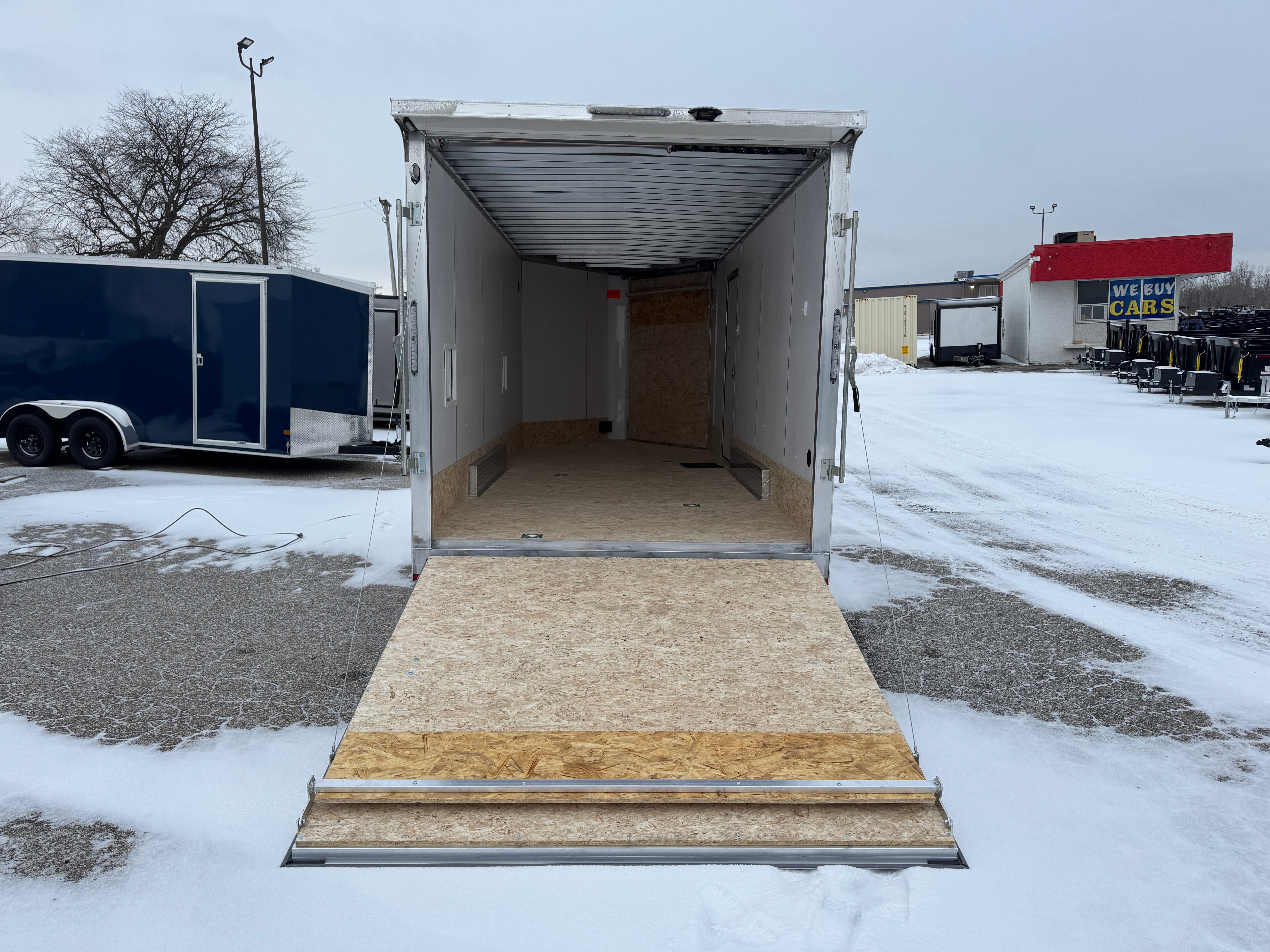 2026 Lightning Aluminum 7.5' x 18' Enclosed Snowmobile Trailer