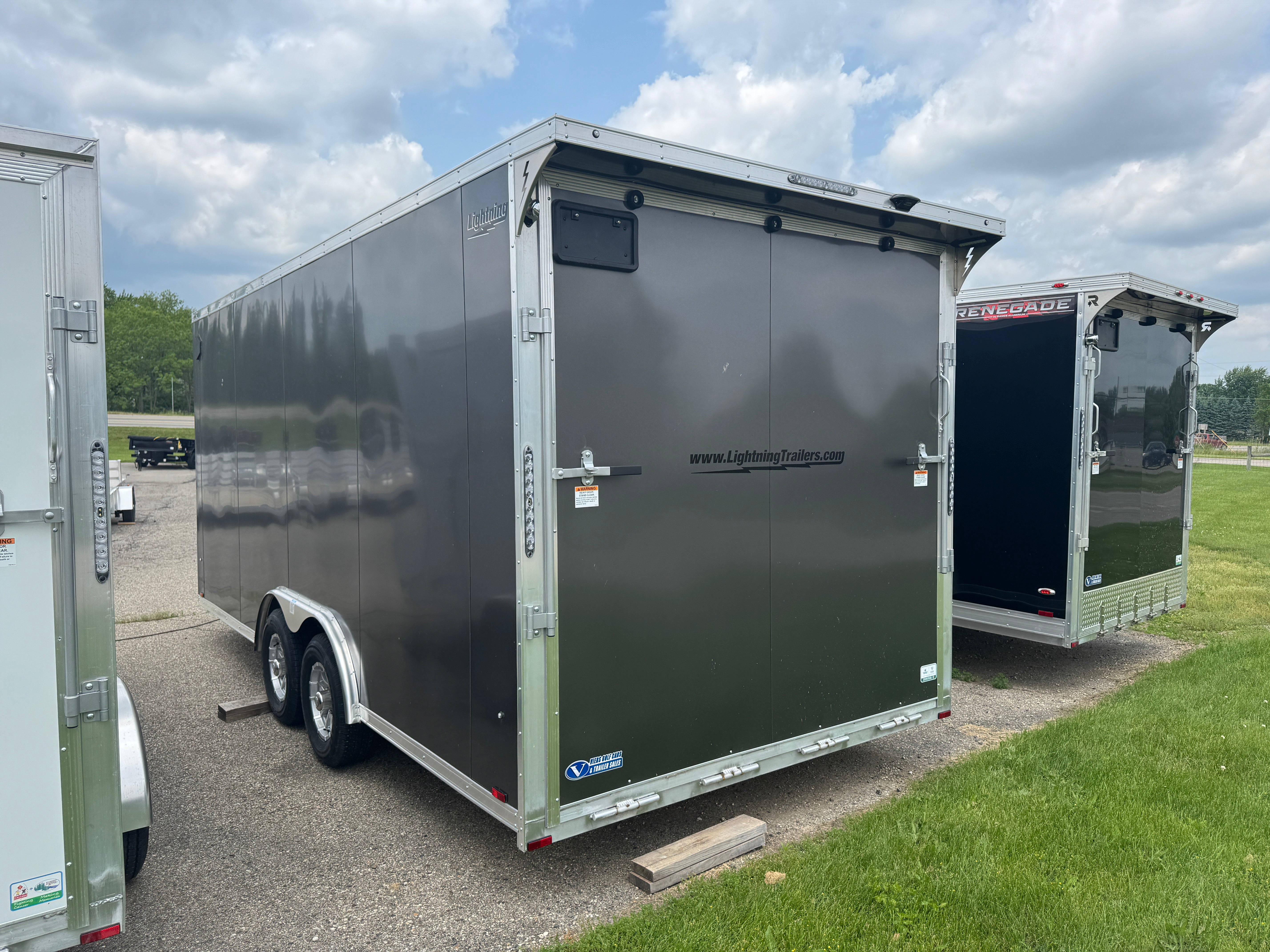 2025 Lightning Aluminum 8.5' x 18' Enclosed Car Hauler Trailer