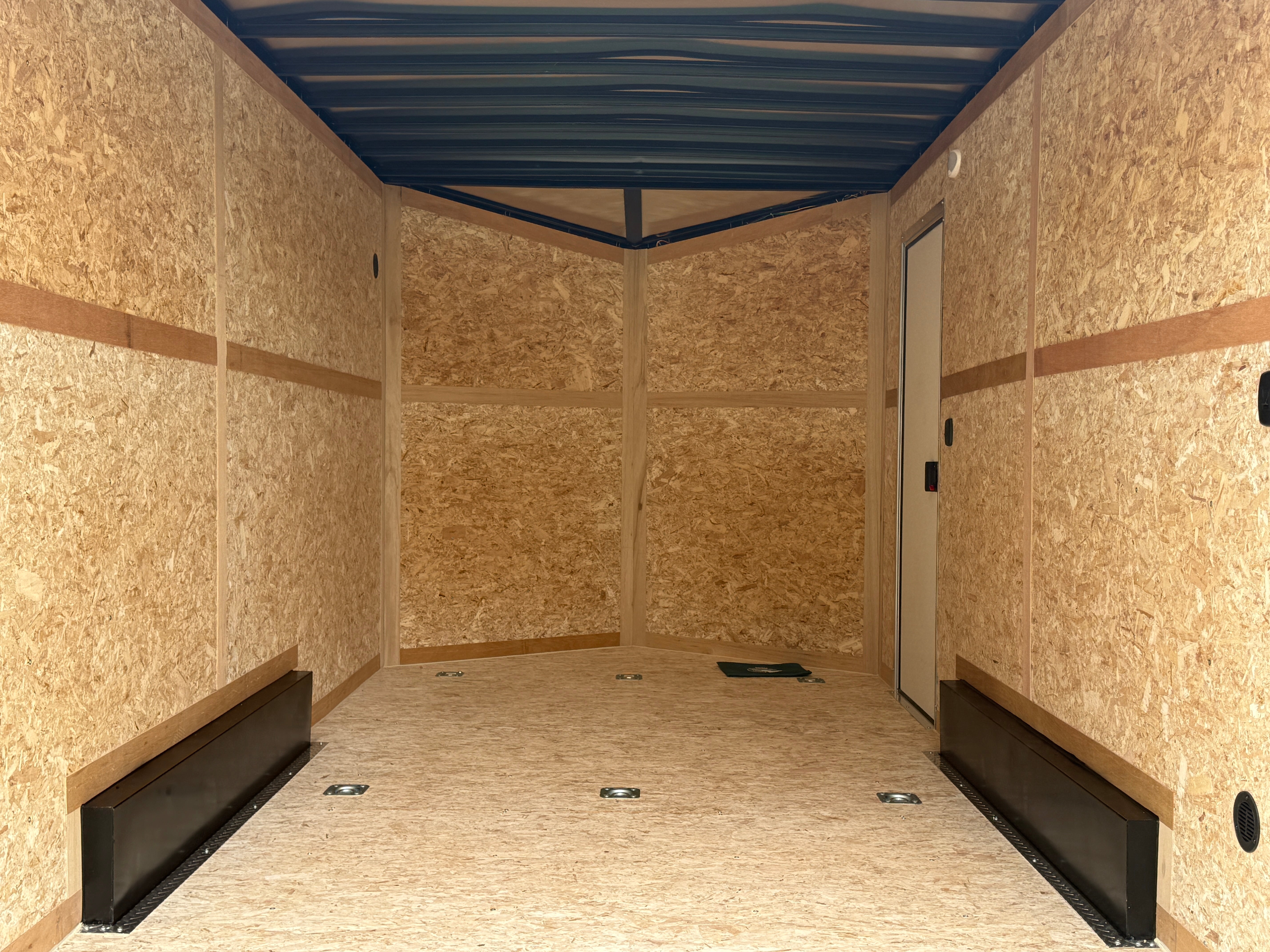 2026 Cargo Mate Continental Cargo 7.5' x 14' Enclosed Trailer