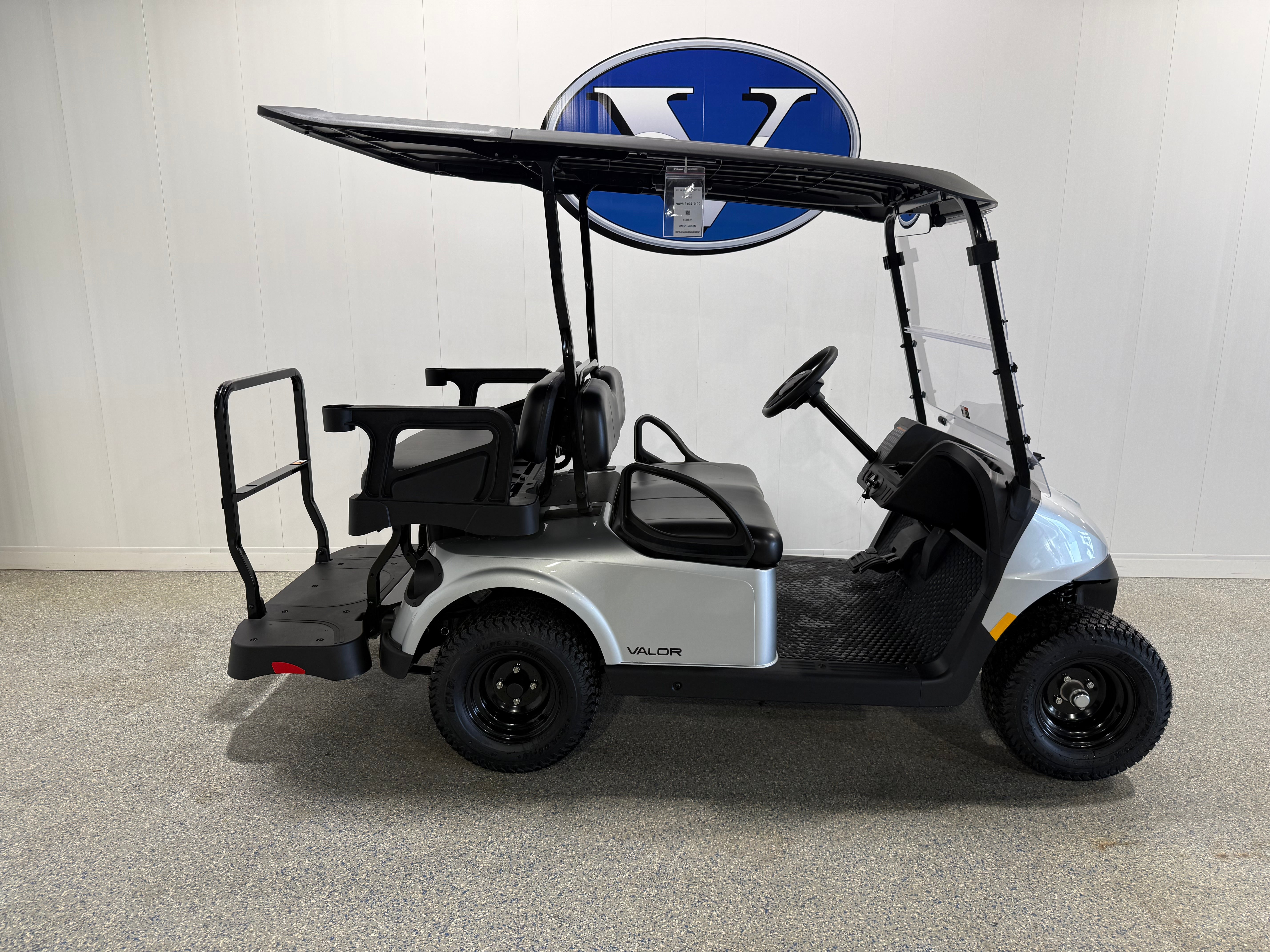 2027 E-Z-GO RXV 4 Valor S EFI Gas