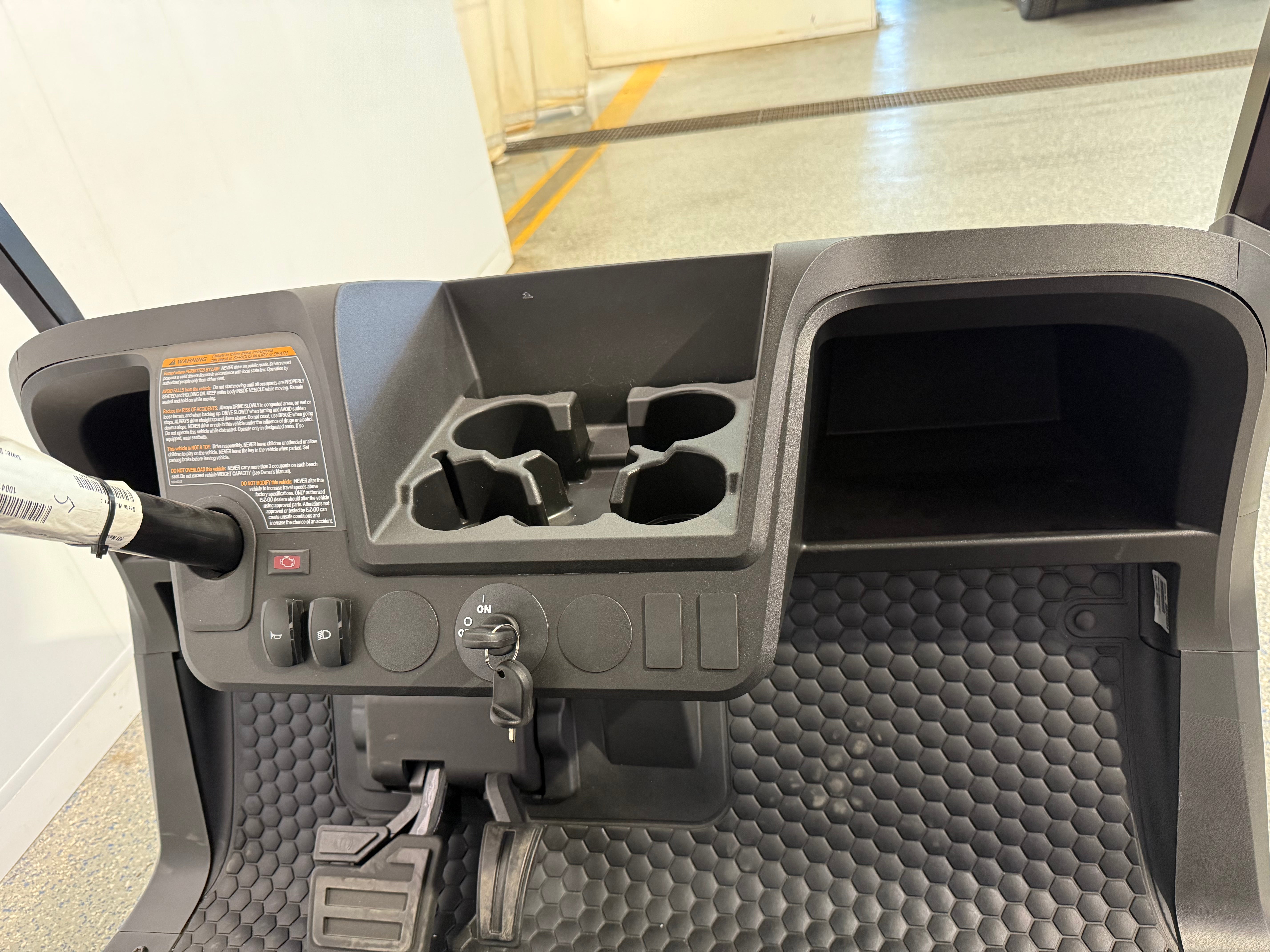 2025 E-Z-GO Valor 4 Passenger EFI Gas