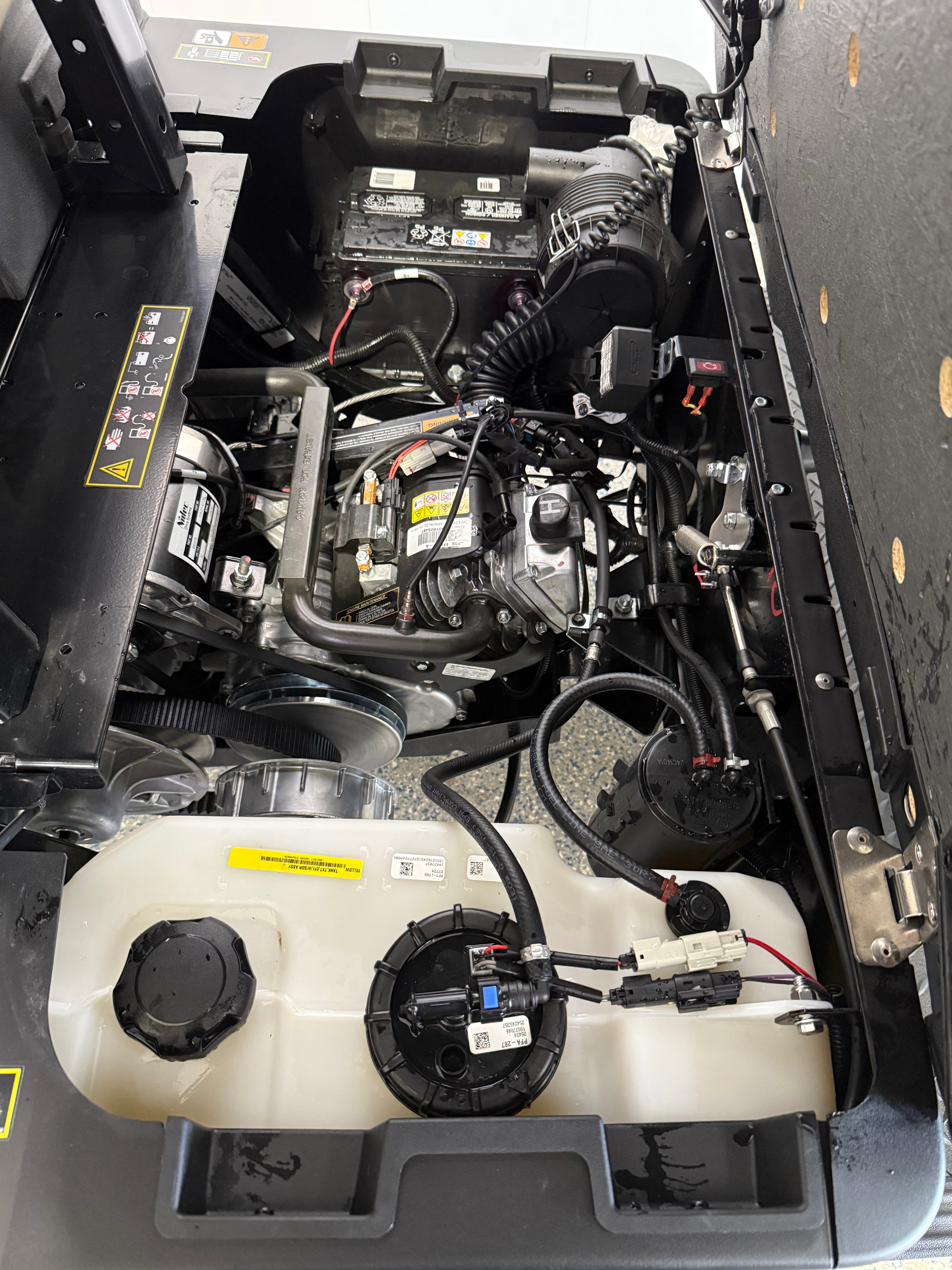 2025 Cushman Hauler 800X EFI Gas Demo