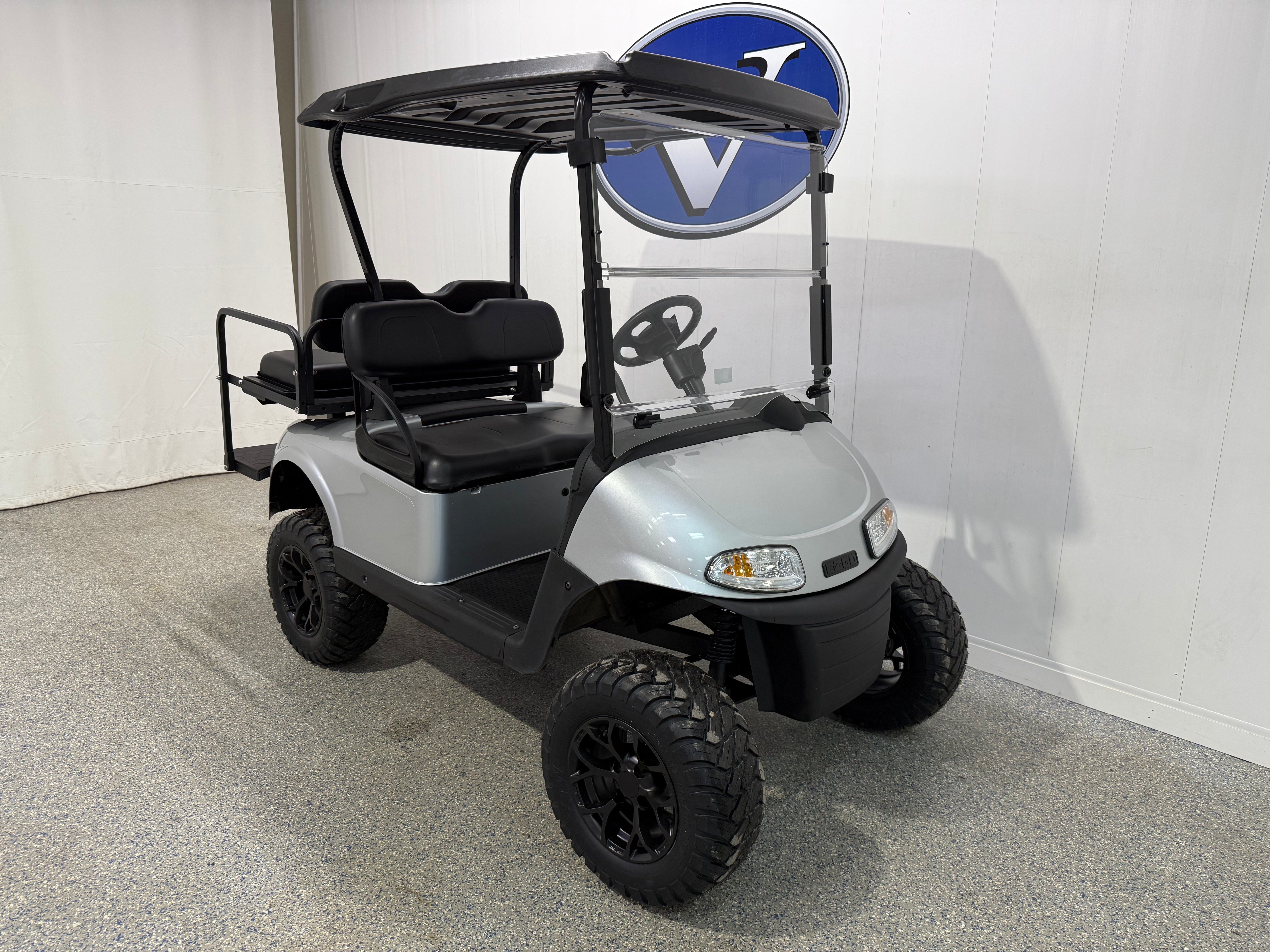 2021 E-Z-GO RXV 4 Passenger Lifted ELiTE