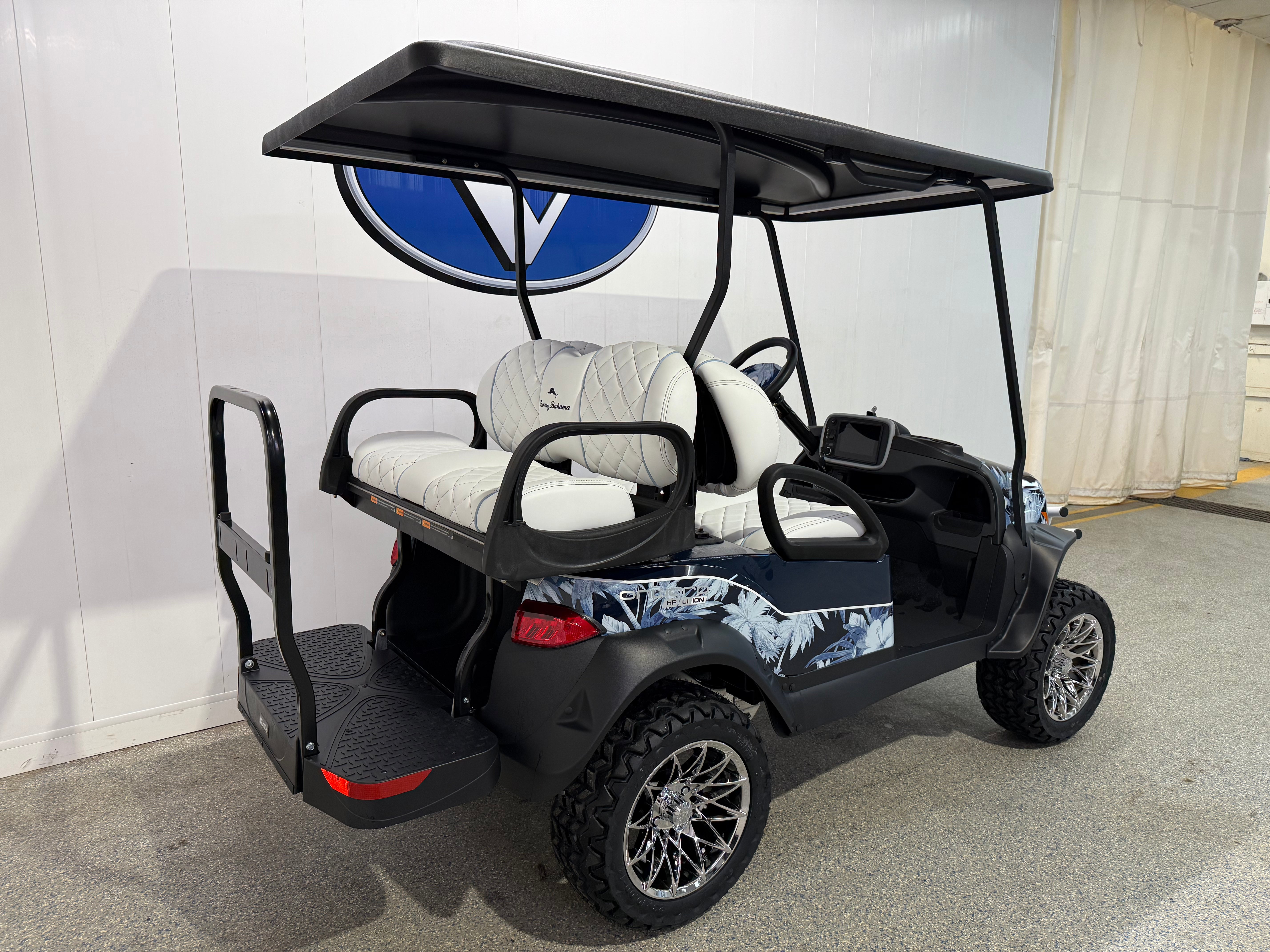 2026 Club Car Onward Tommy Bahama Special Edition 4 Passenger Lifted Li-Ion