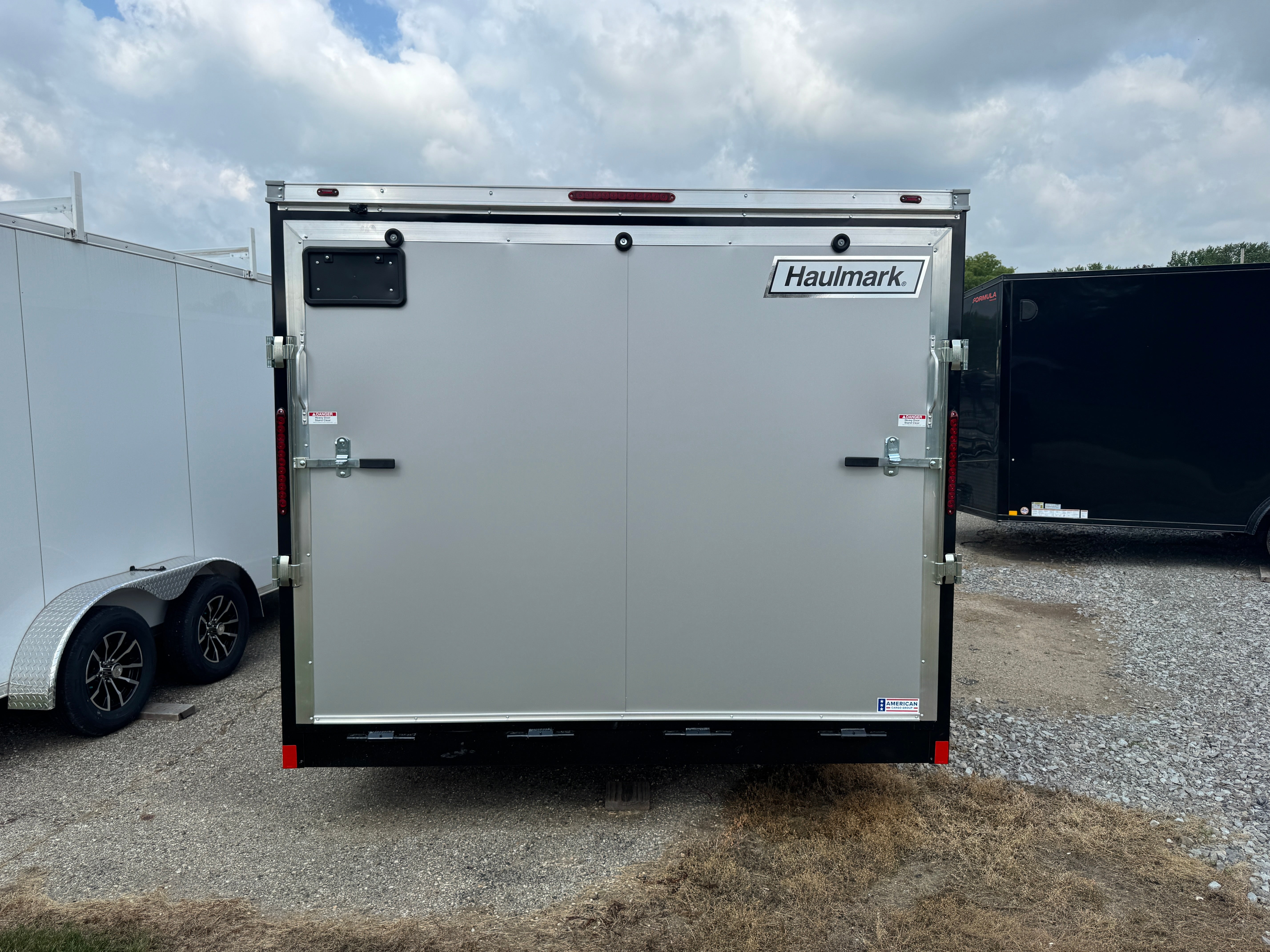 2026 Haulmark Passport Deluxe 8.5' x 16' Enclosed Trailer