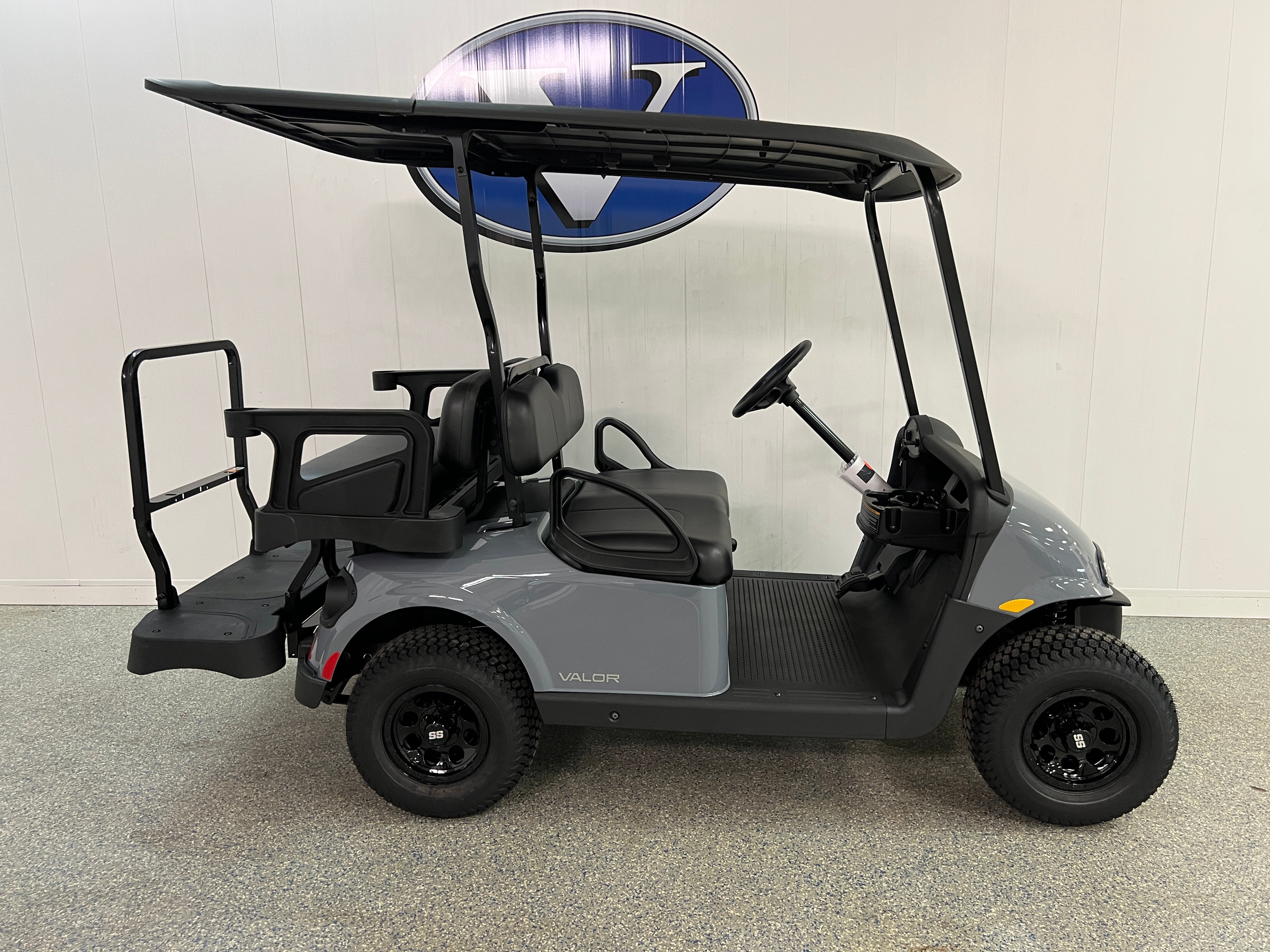 2023 E-Z-GO Valor 4 Passenger Gas