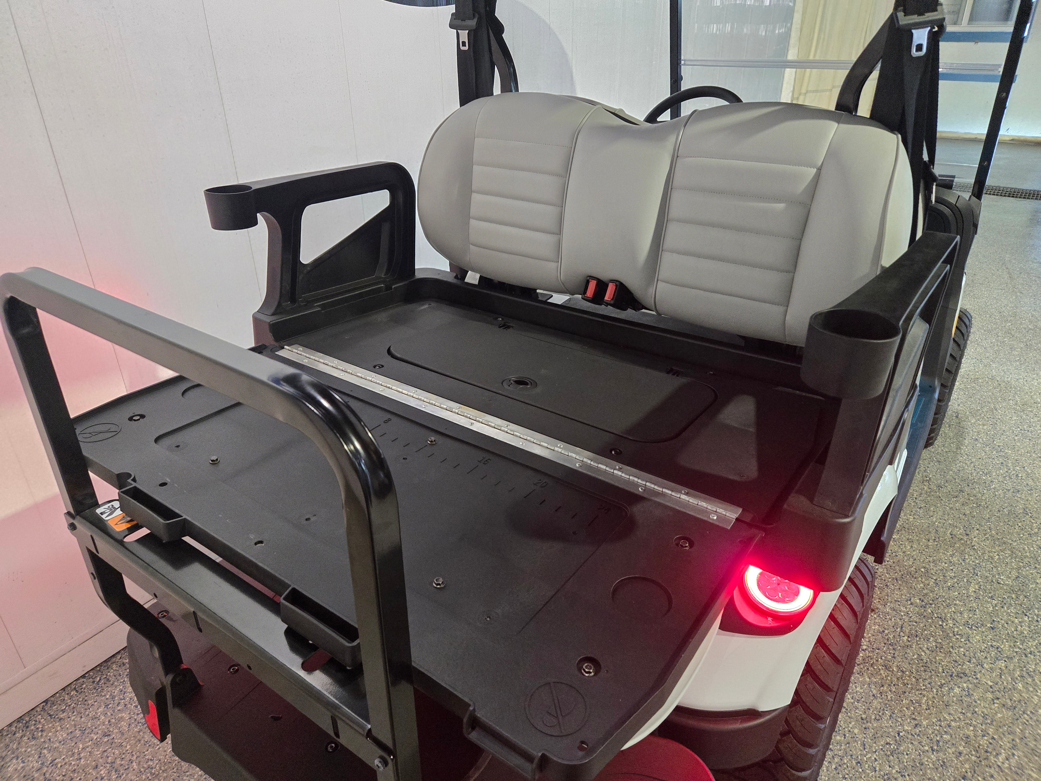 2026 E-Z-GO RXV 4 Summit XTL ELiTE