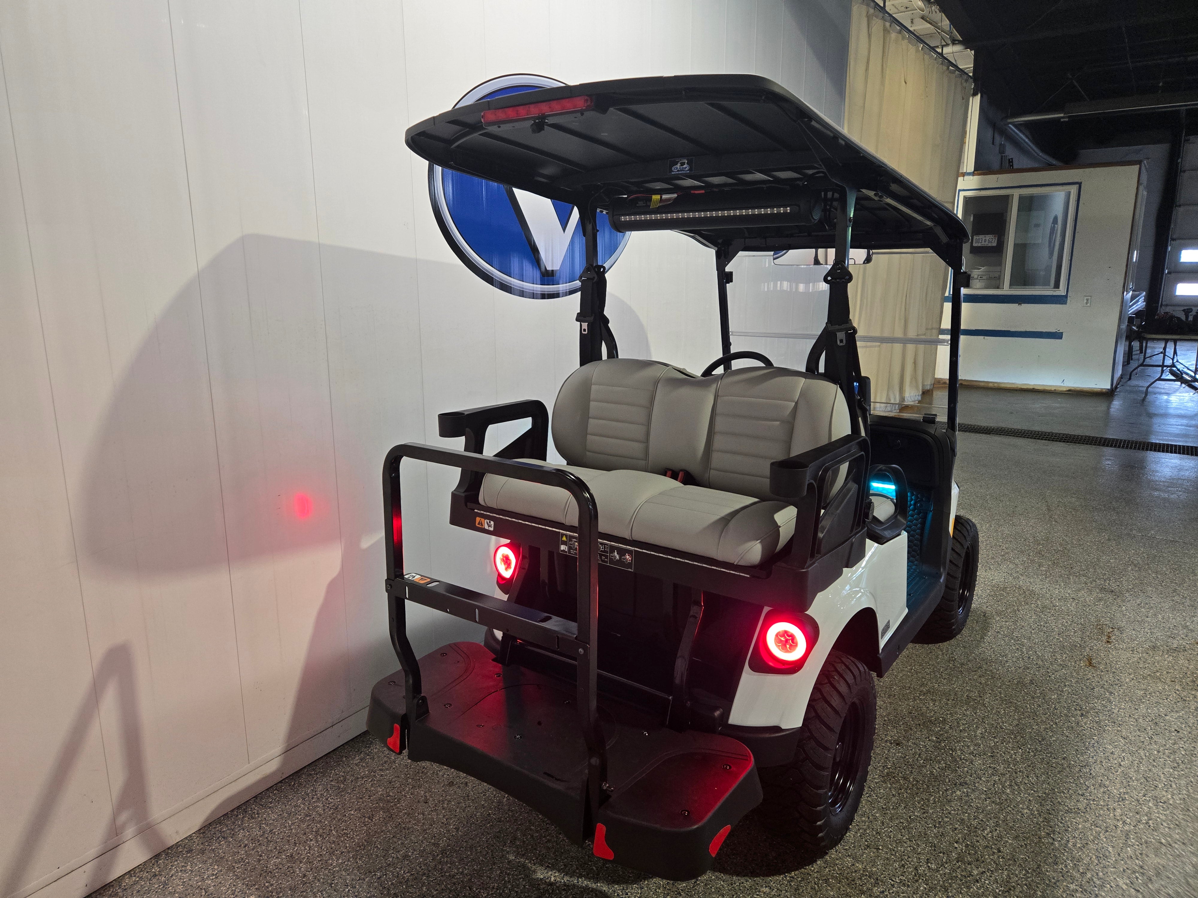 2026 E-Z-GO RXV 4 Summit XTL ELiTE