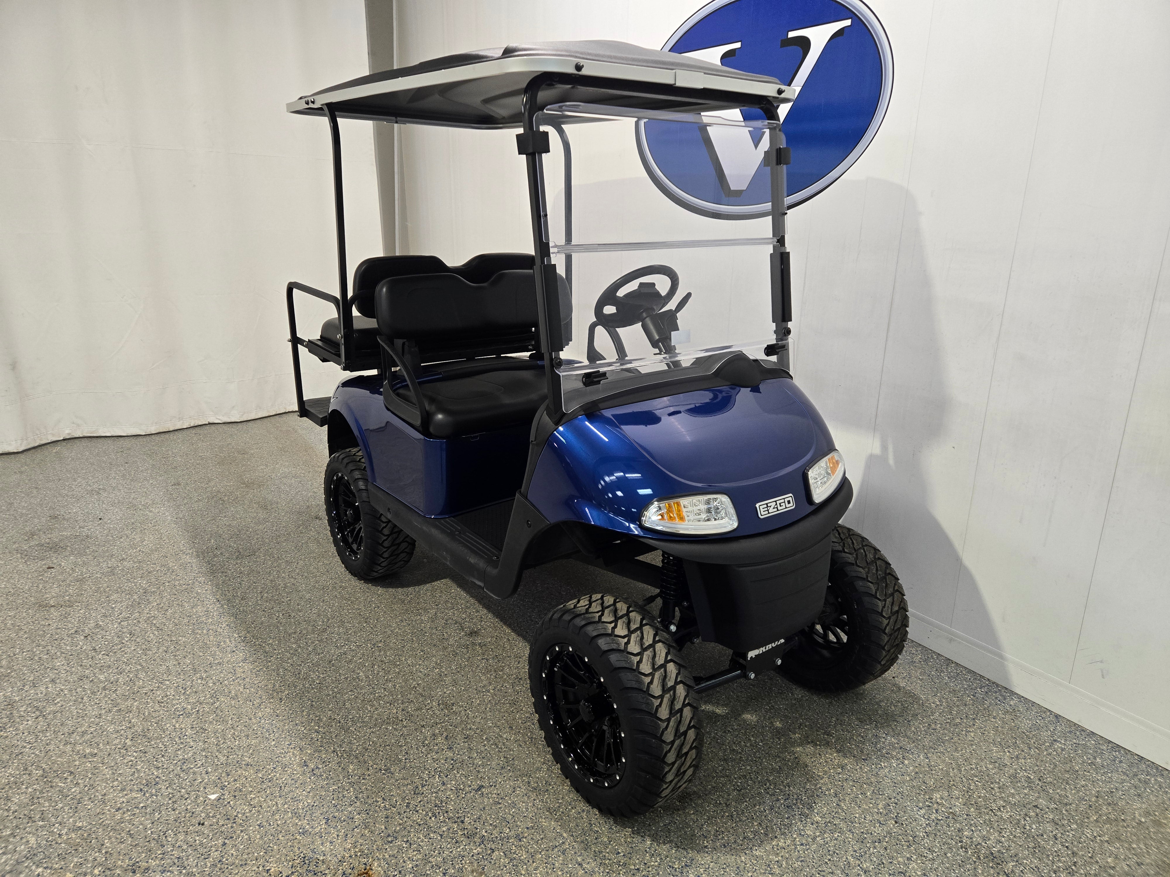 2021 E-Z-GO RXV 4 Passenger Lifted ELiTE