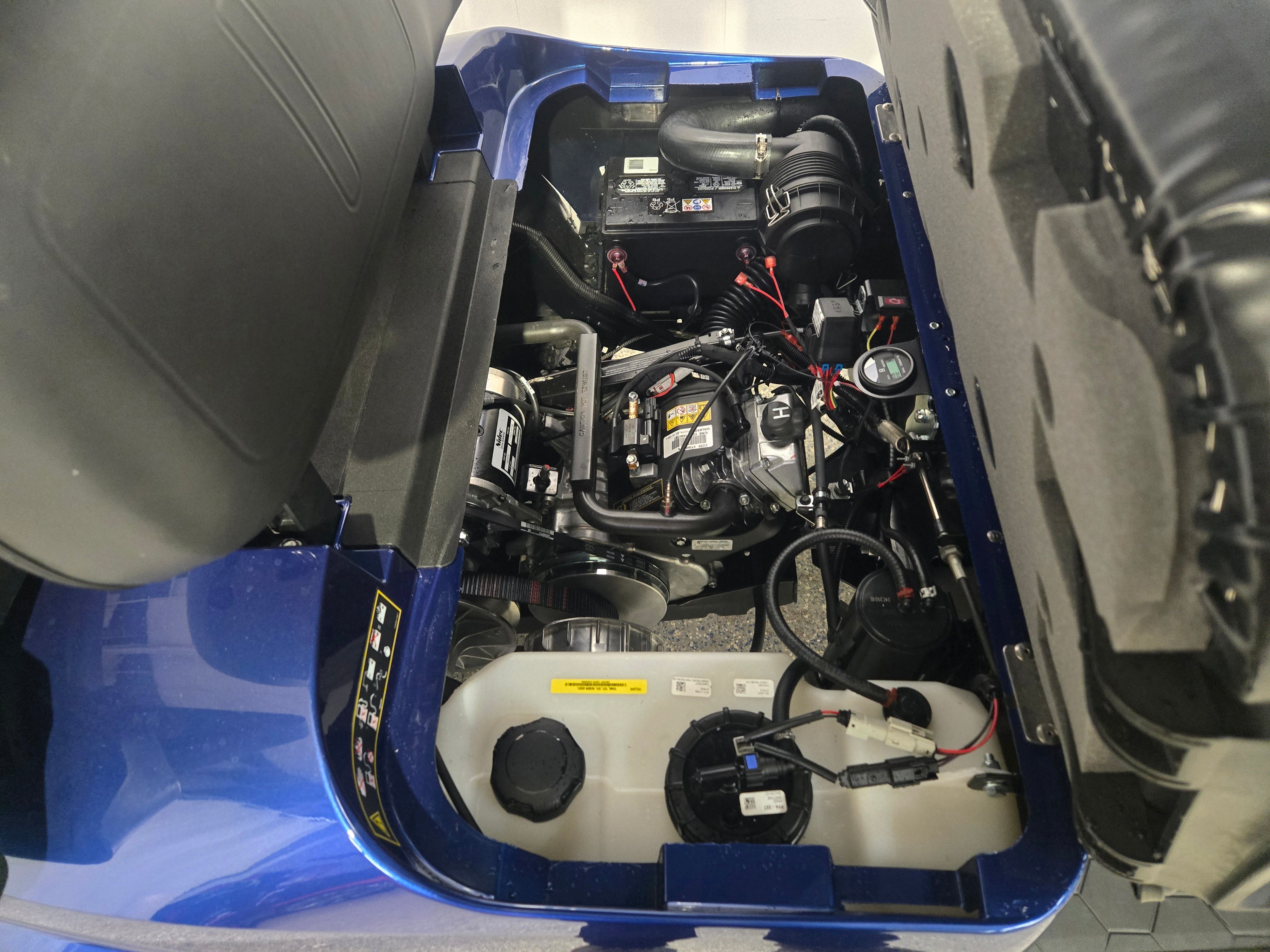 2025 E-Z-GO Express 4 Gas