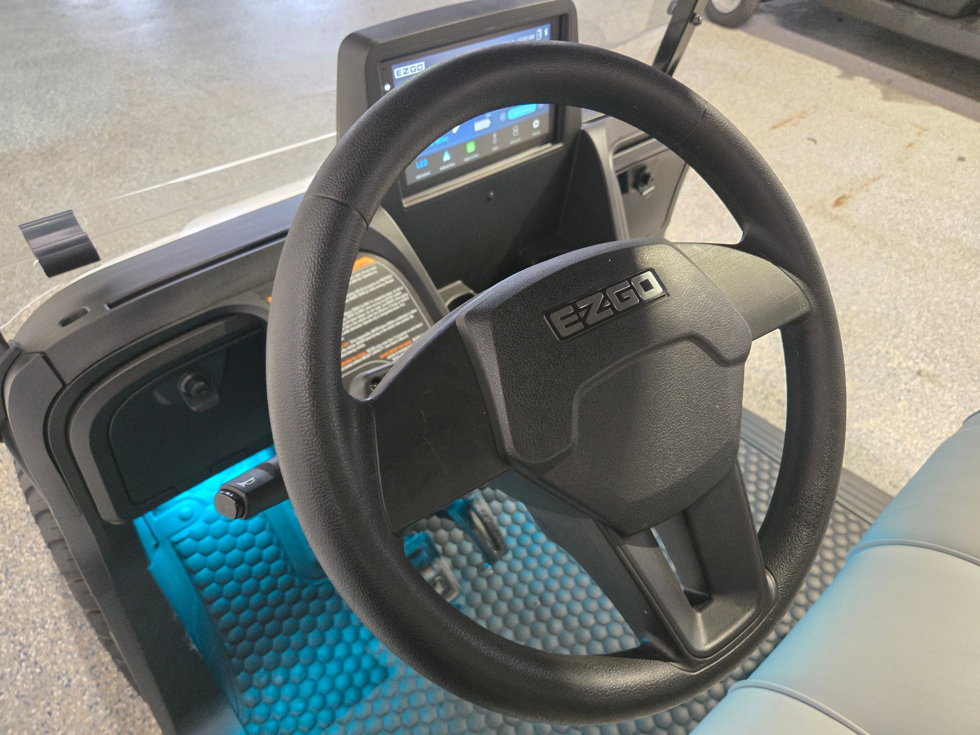 2026 E-Z-GO RXV 4 Summit XTL ELiTE