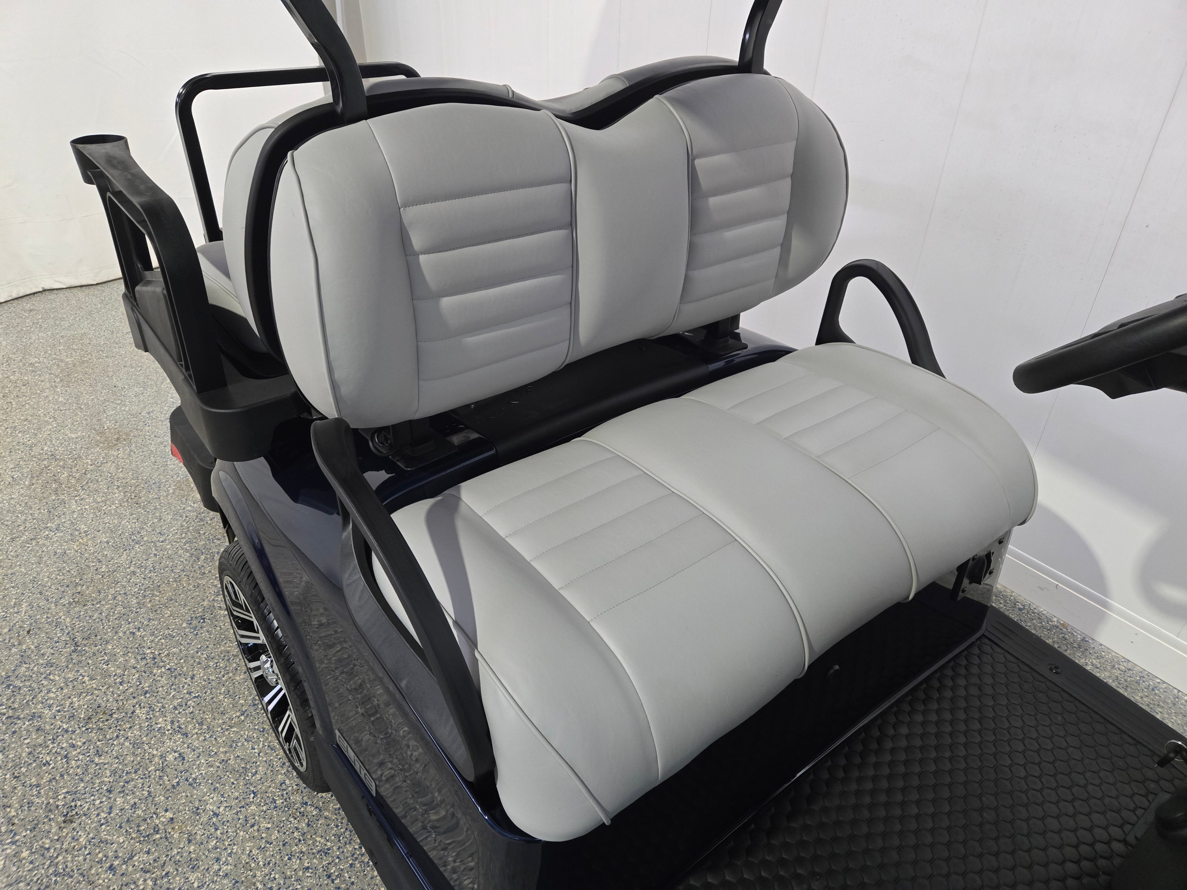 2026 E-Z-GO RXV 4 Touring ST 4 Passenger ELiTE