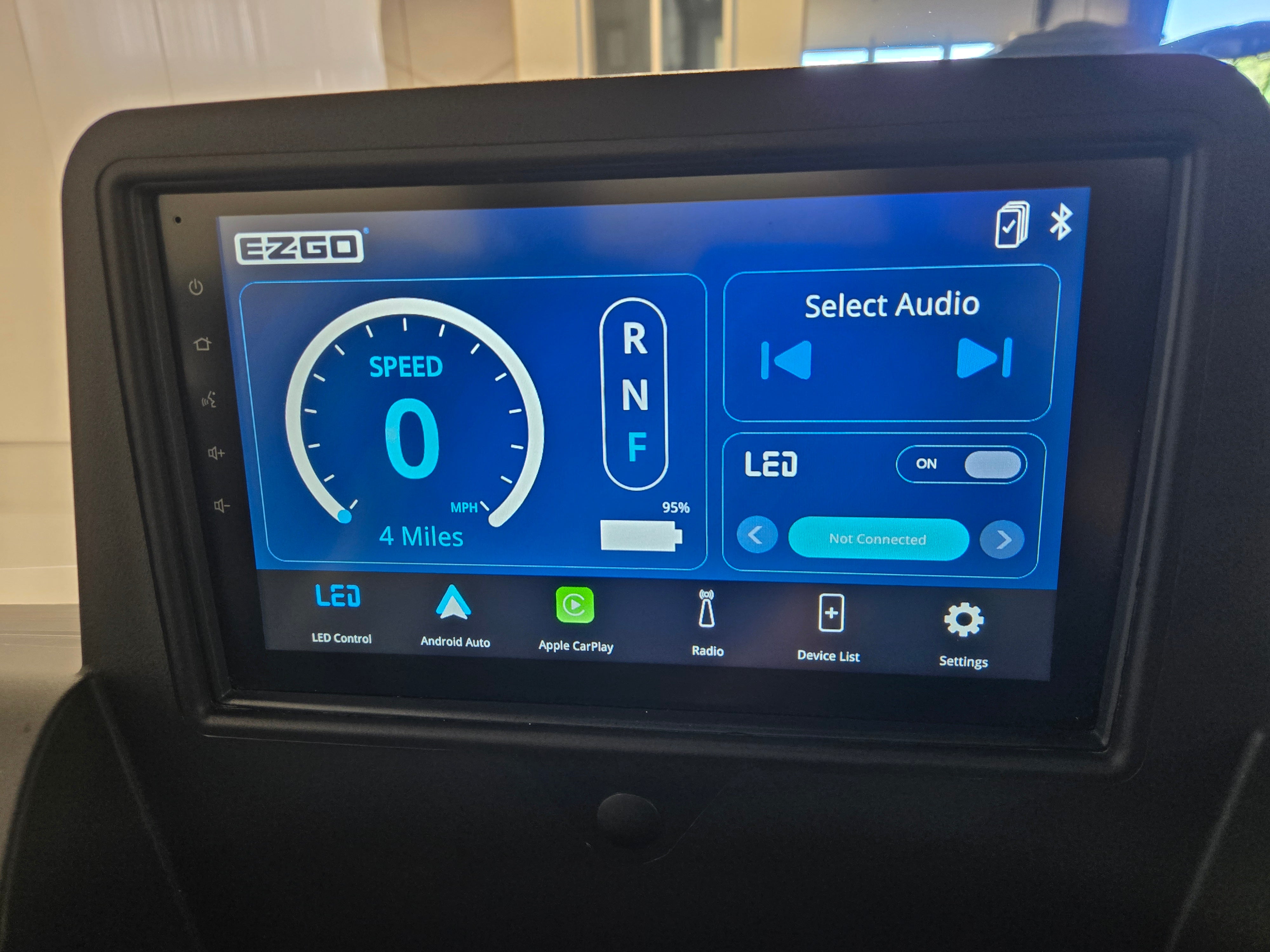 2026 E-Z-GO RXV 4 Summit XT ELiTE