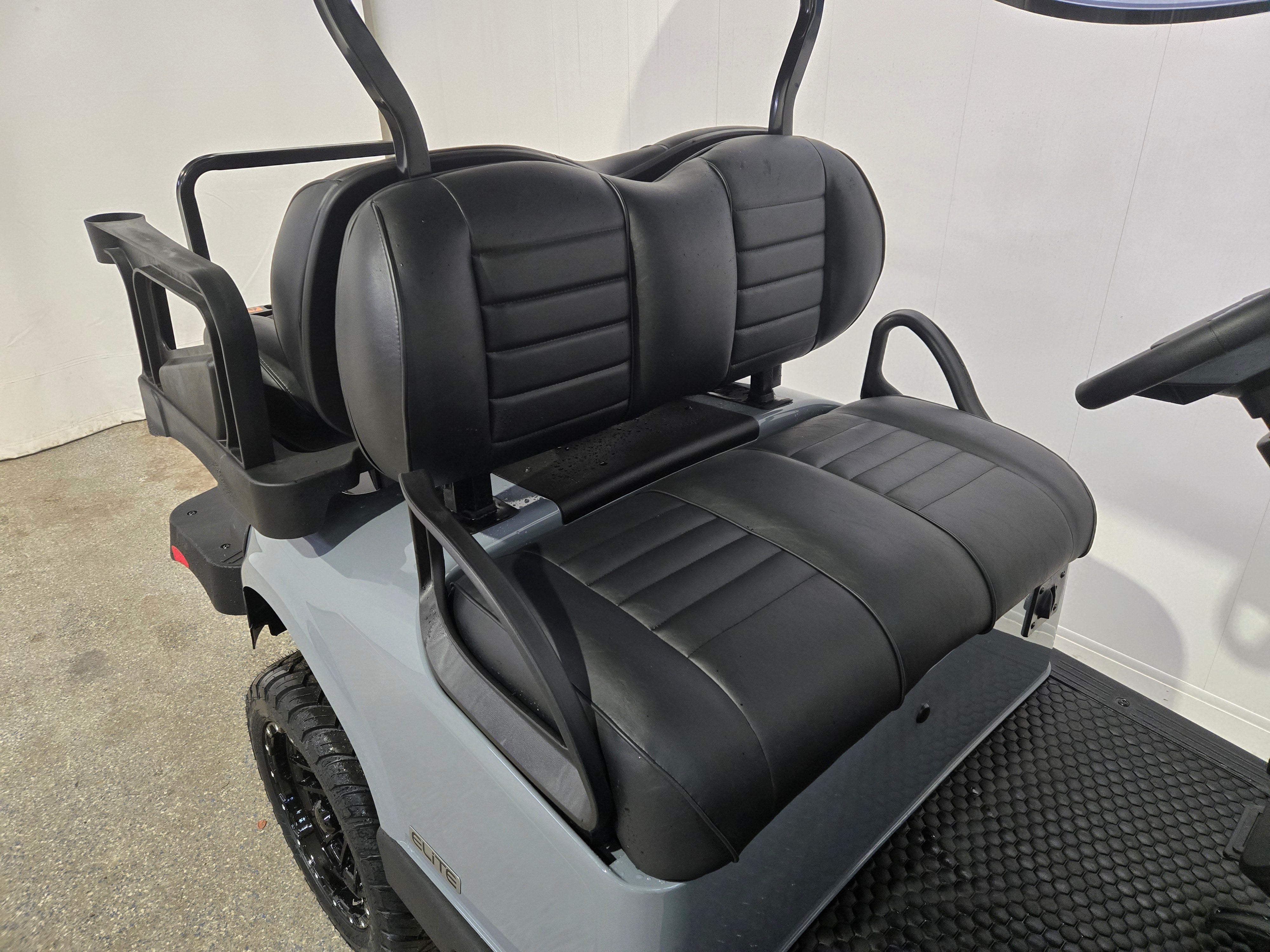 2026 E-Z-GO RXV 4 Summit XT ELiTE