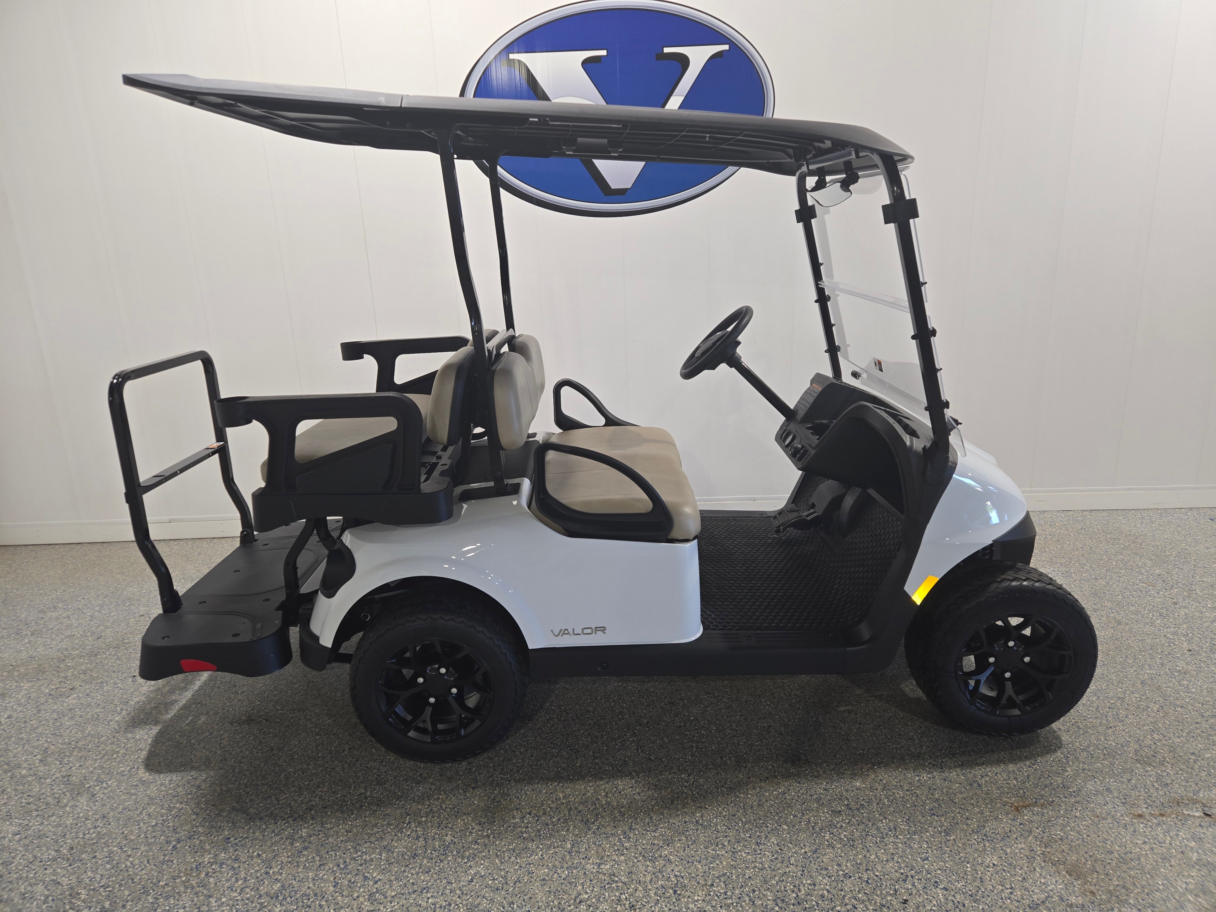 2027 E-Z-GO RXV 4 Valor S+ EFI Gas