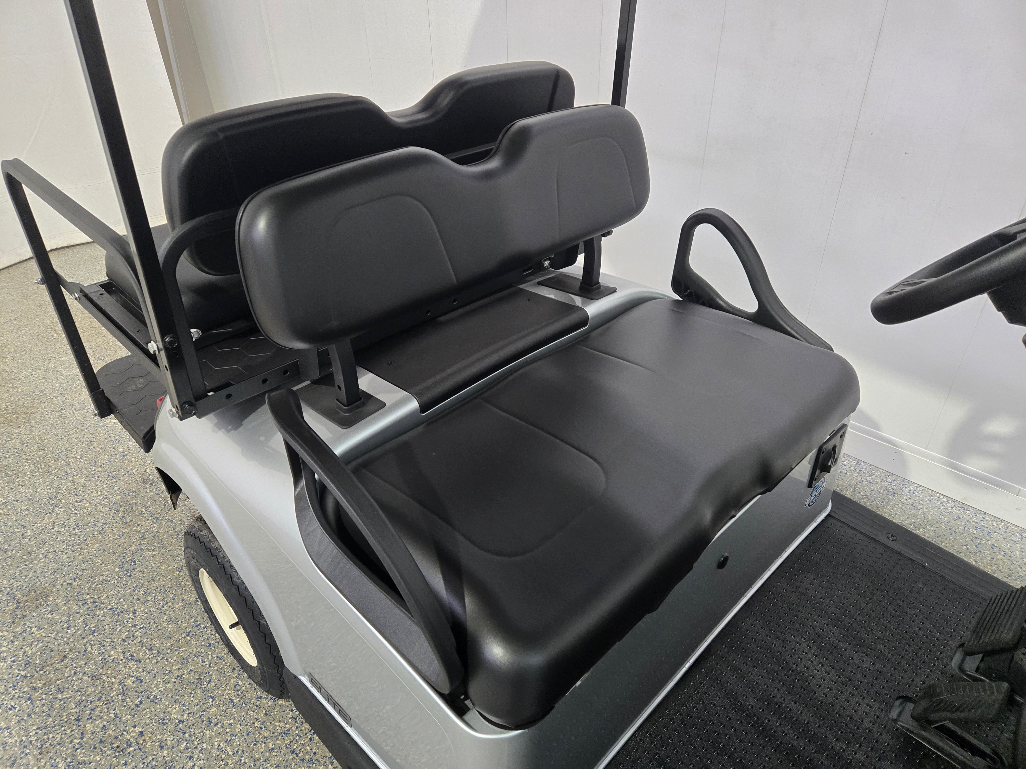 Certified Pre-Owned - 2020 E-Z-GO RXV 4 Passenger ELiTE