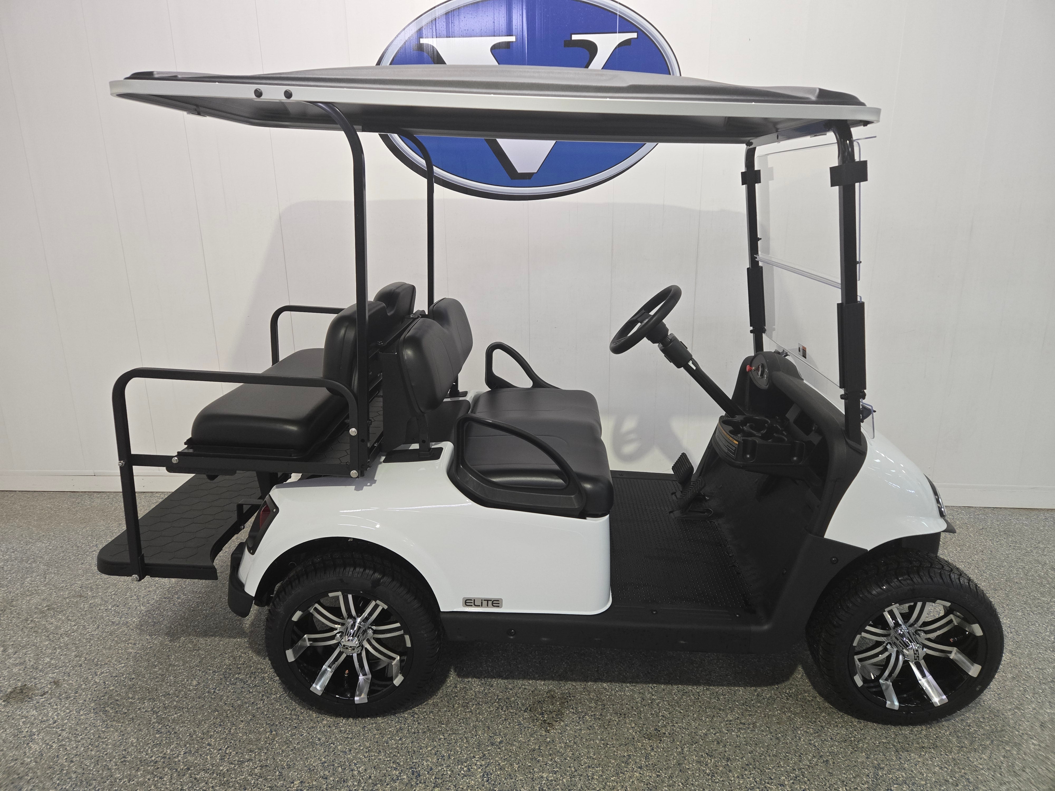 Certified Pre-Owned - 2020 E-Z-GO RXV 4 Passenger ELiTE