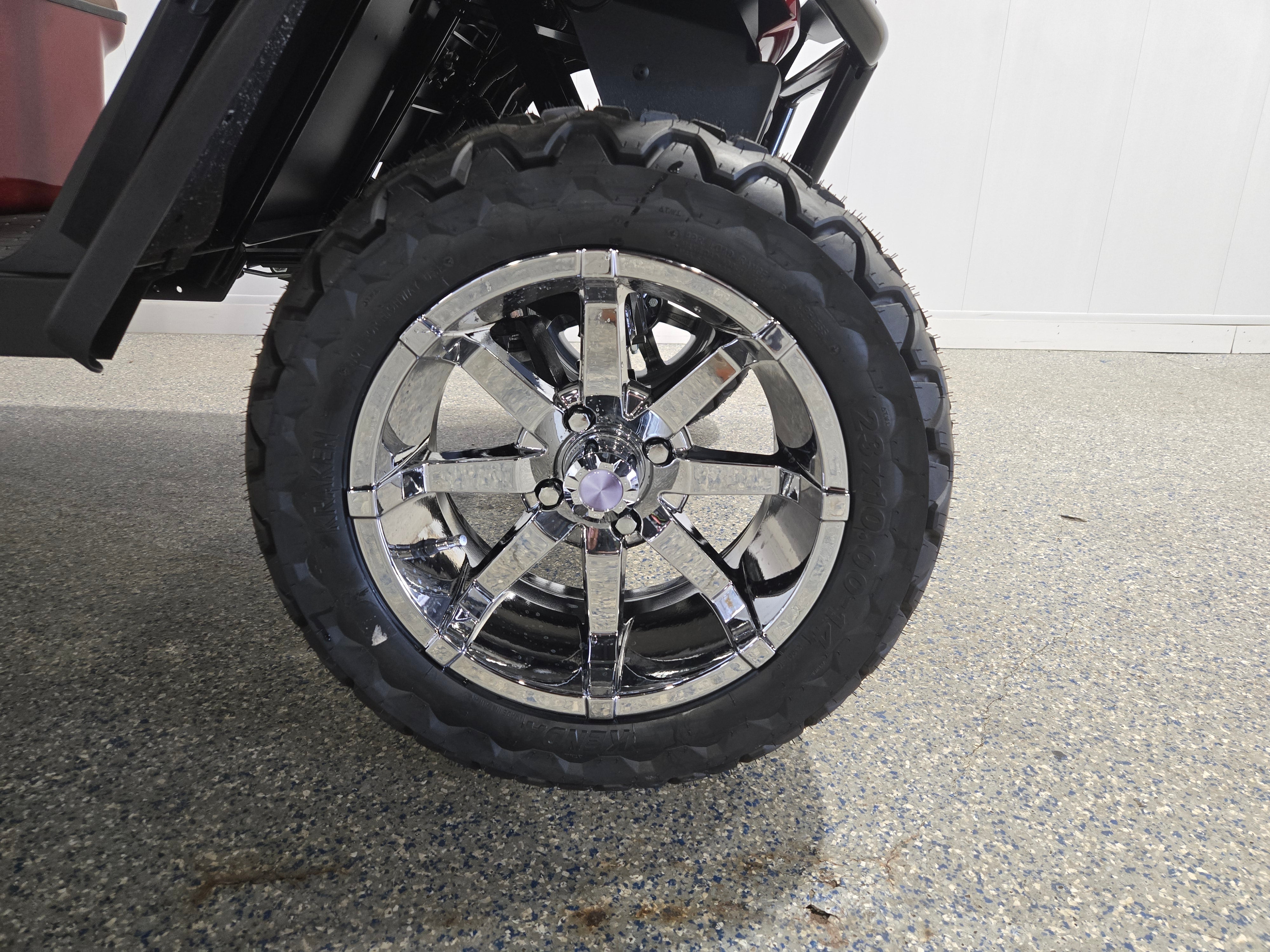 2027 E-Z-GO Express 6 Lifted Gas