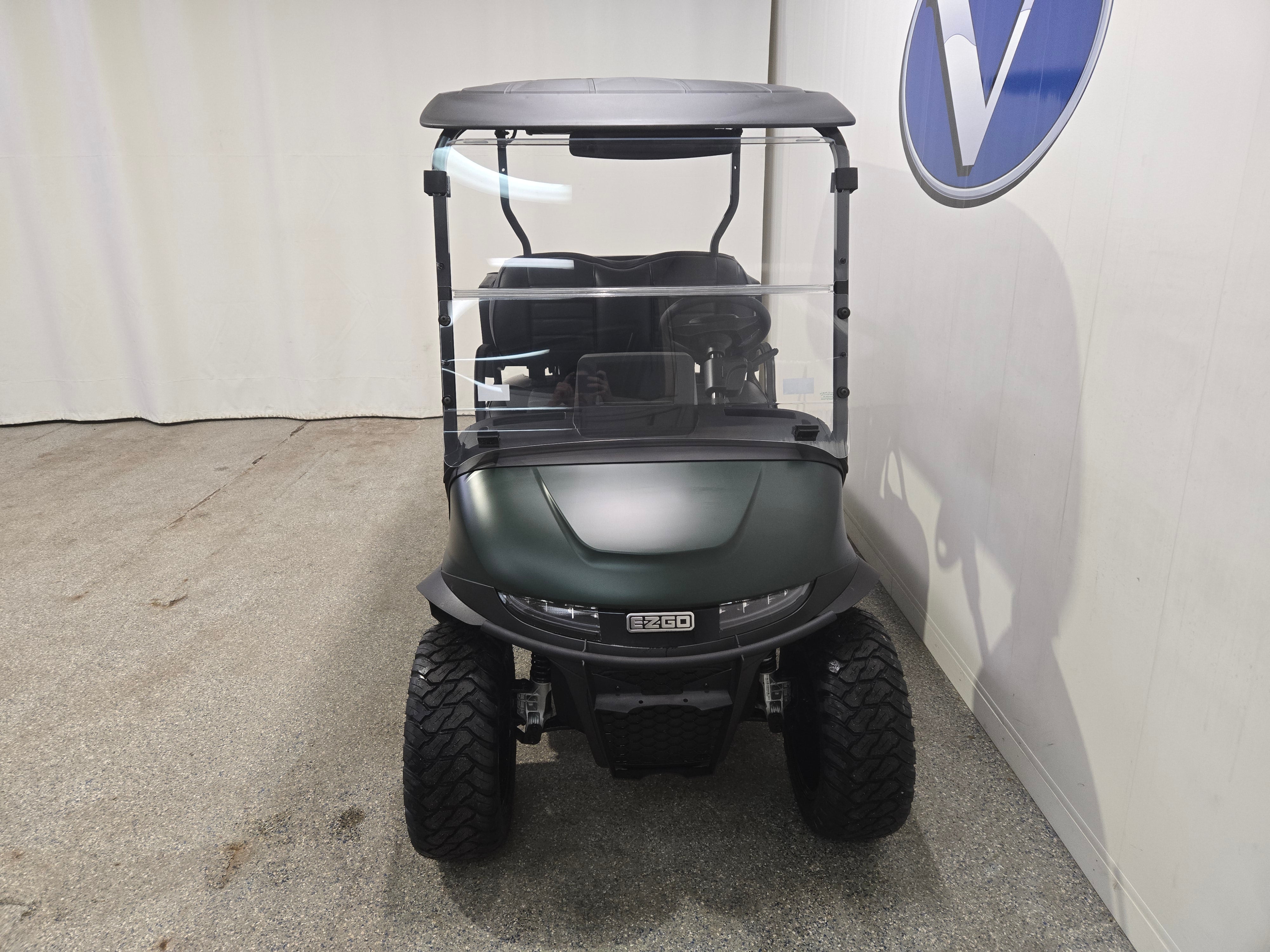 2026 E-Z-GO RXV 4 Summit XT ELiTE