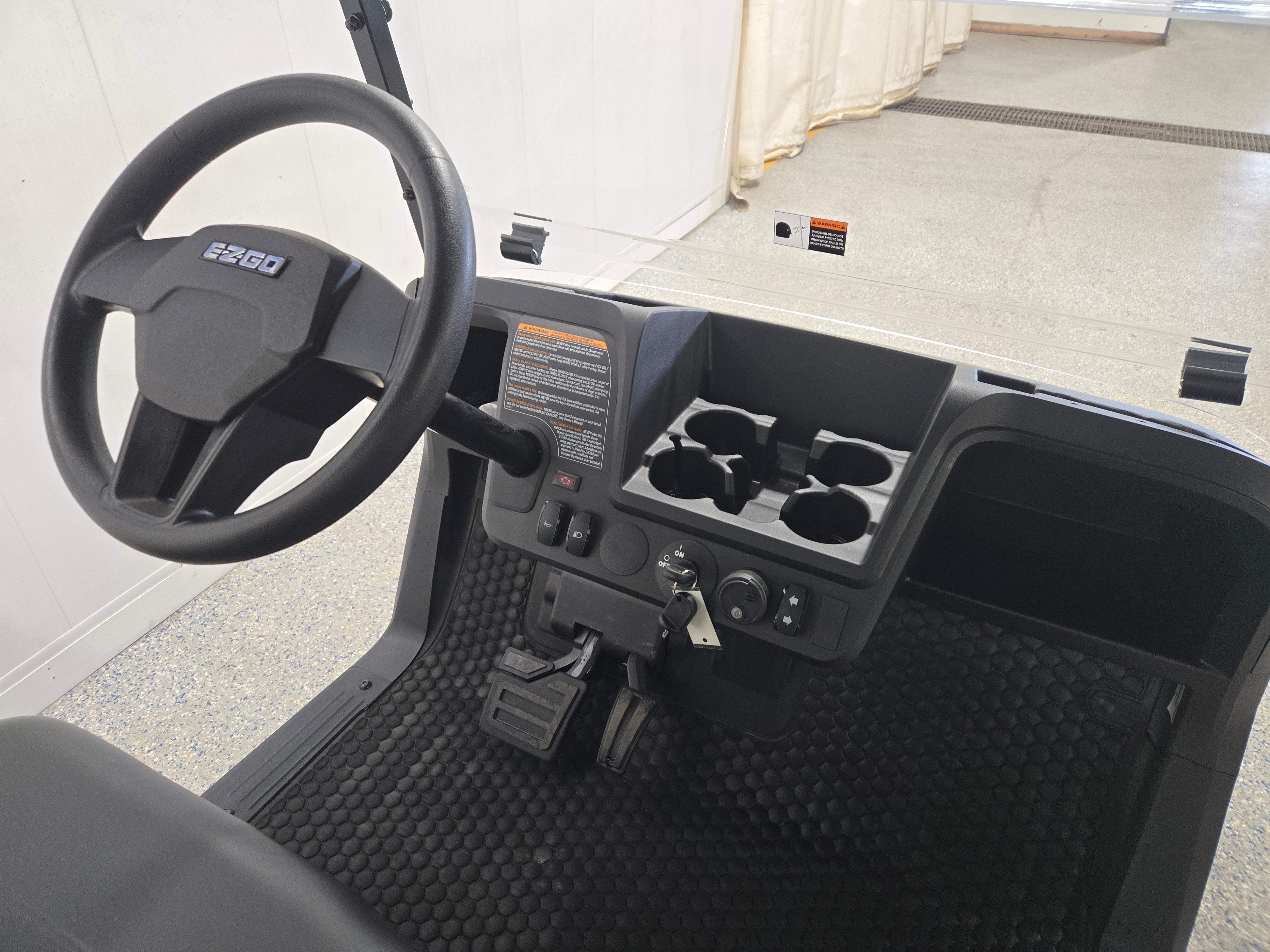 2026 E-Z-GO RXV 4 Valor S+ EX1 Sport
