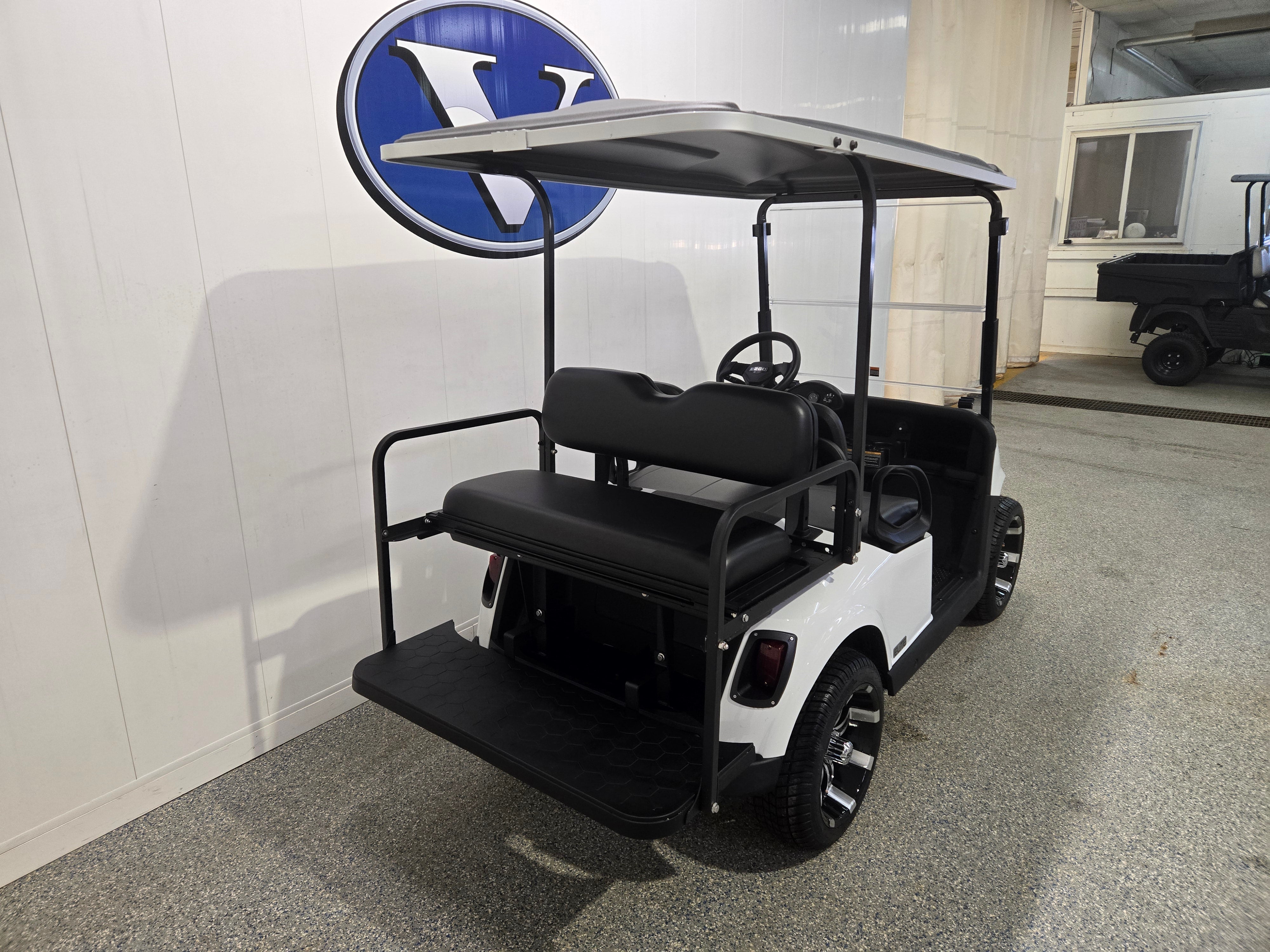 Certified Pre-Owned - 2020 E-Z-GO RXV 4 Passenger ELiTE