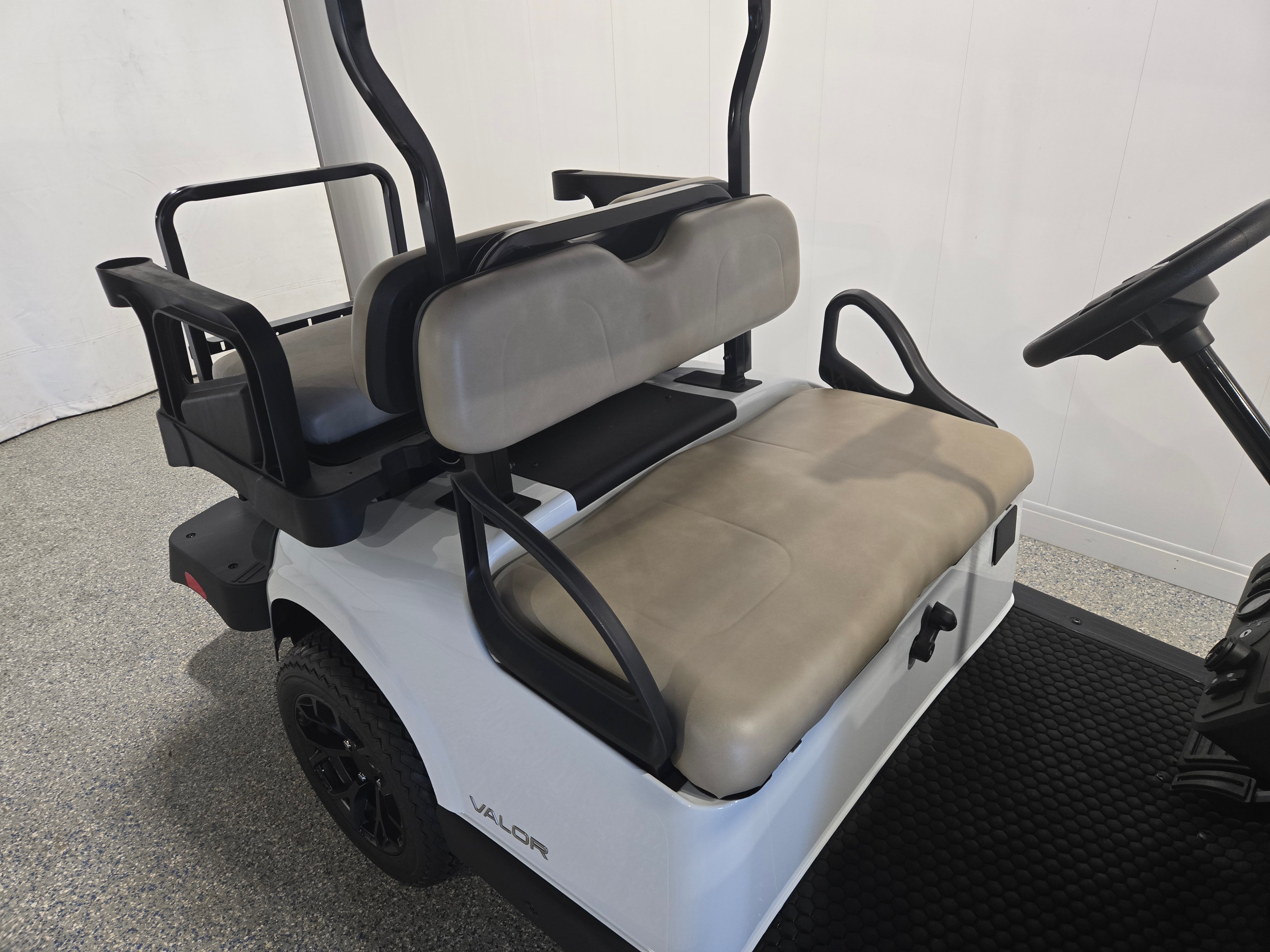 2027 E-Z-GO RXV 4 Valor S+ EFI Gas