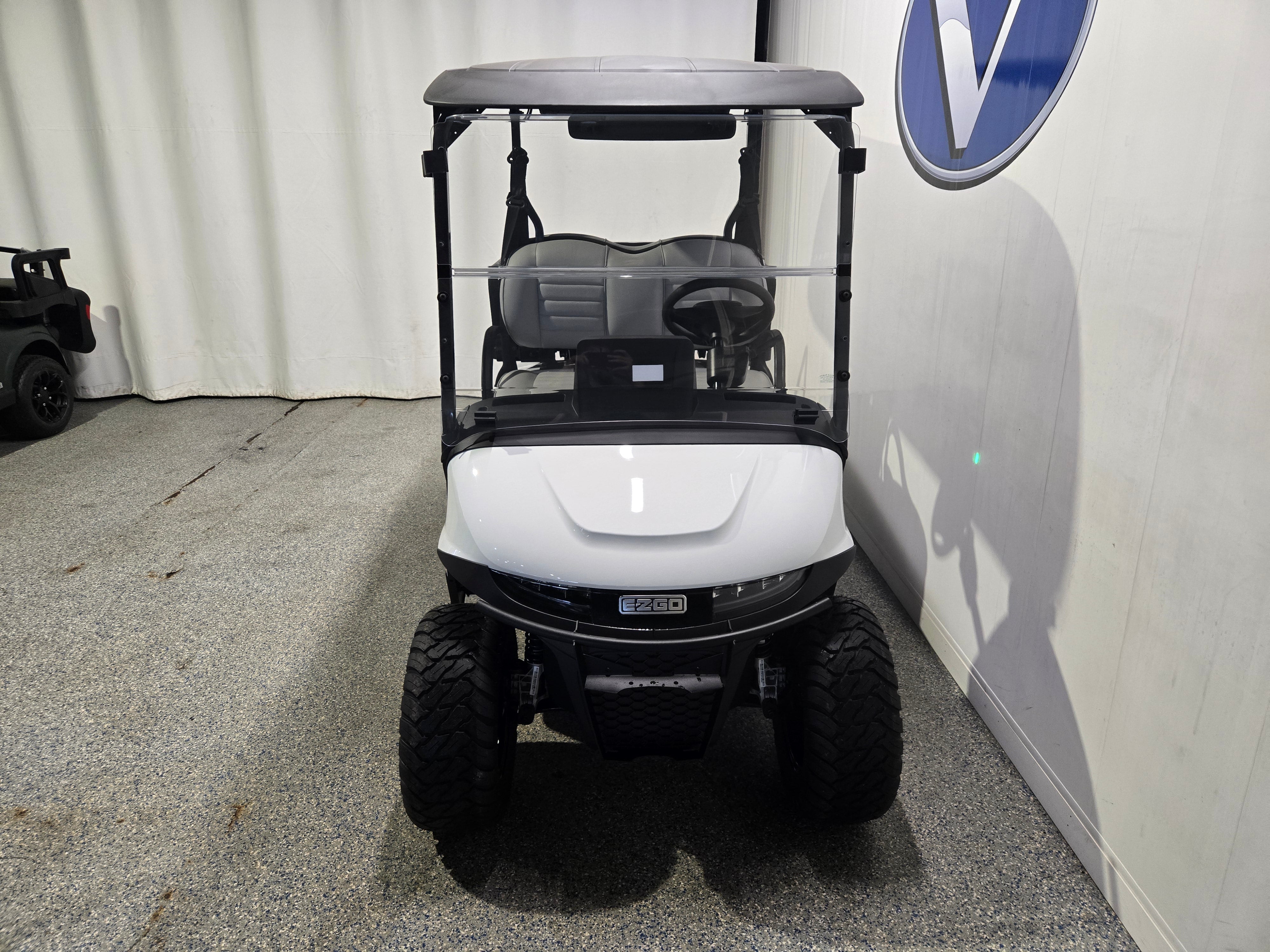 2026 E-Z-GO RXV 4 Summit XTL ELiTE