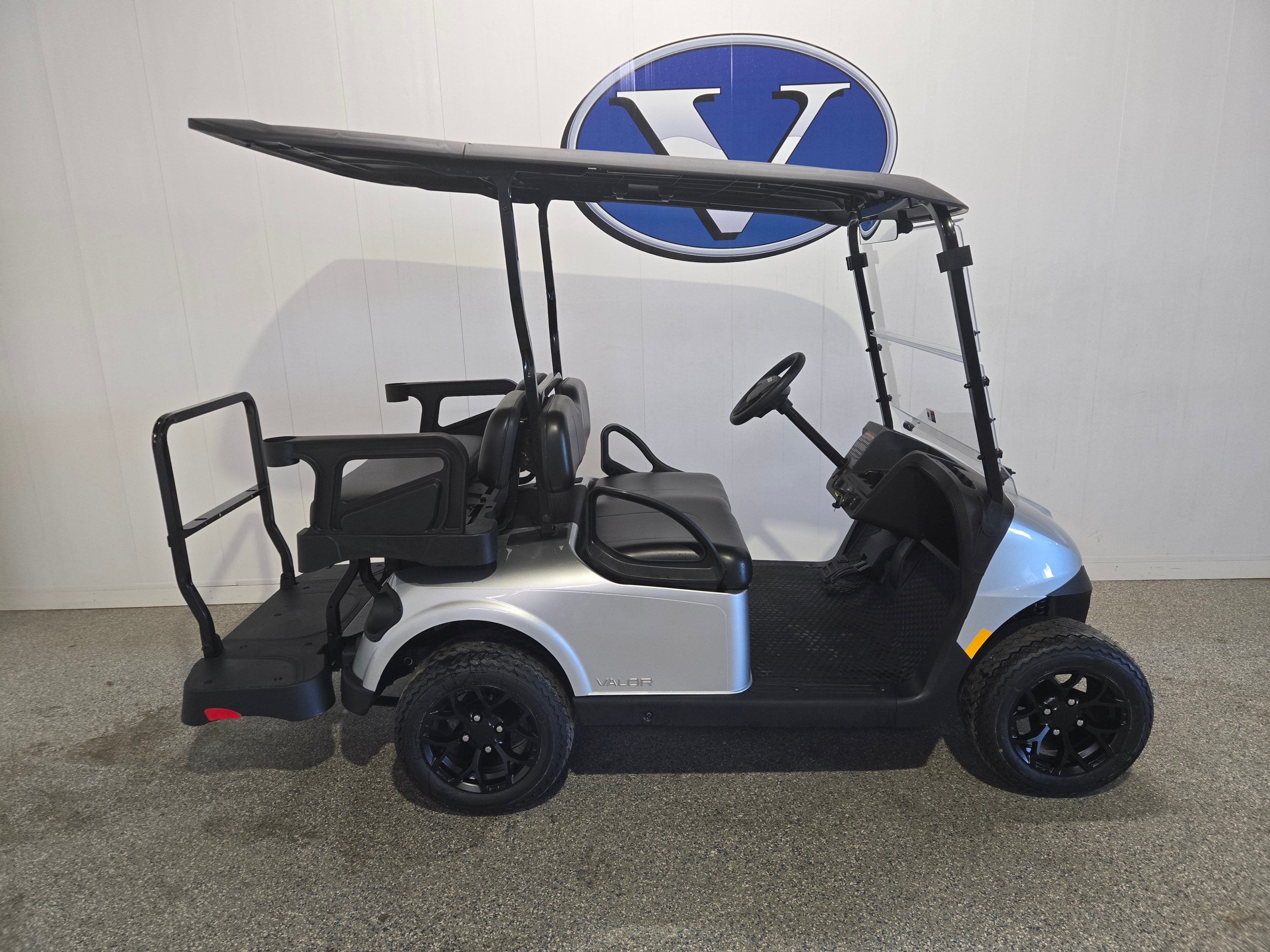 2026 E-Z-GO RXV 4 Valor S+ EX1 Sport