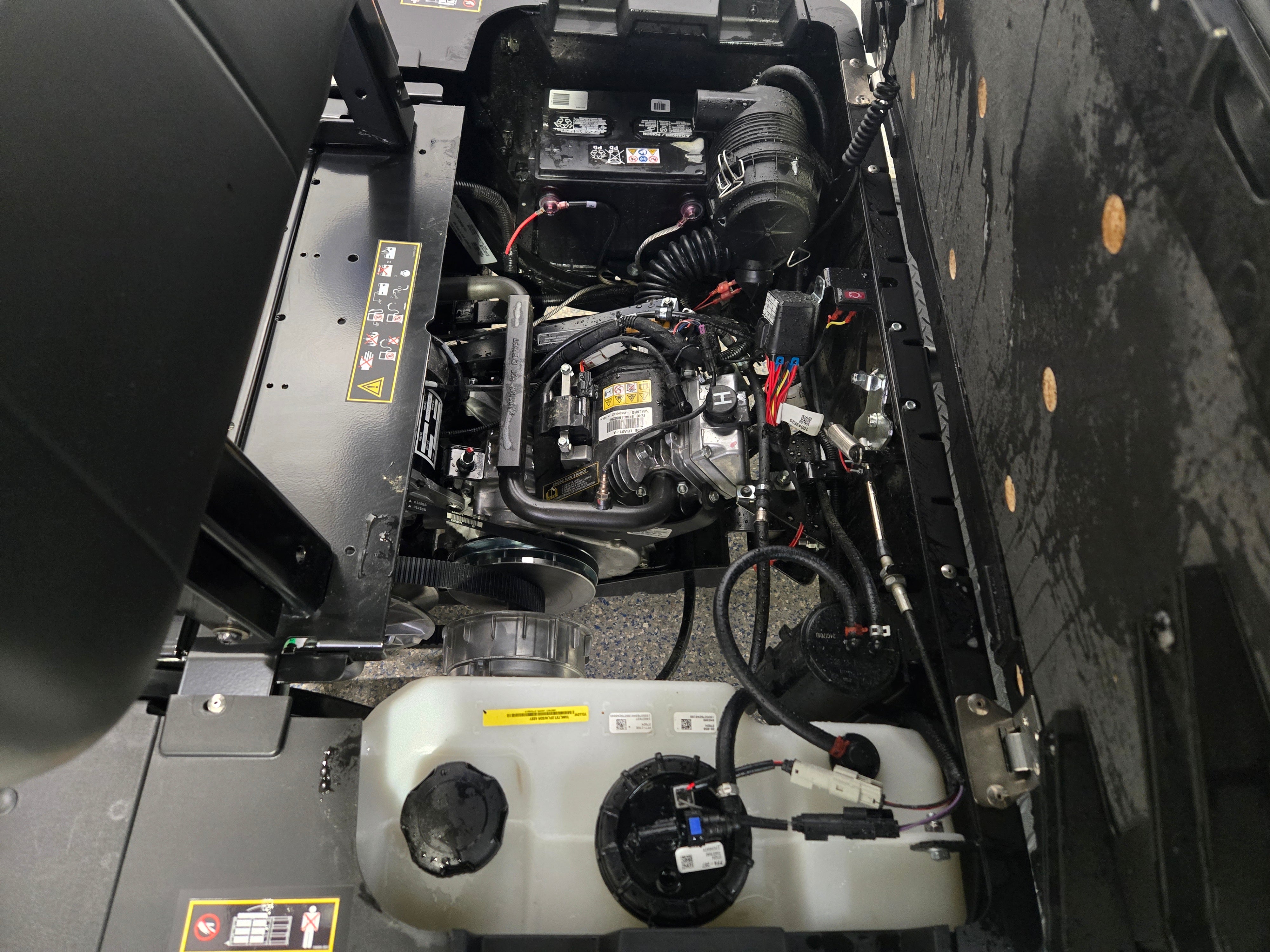 2025 Cushman Hauler 800X EFI Gas