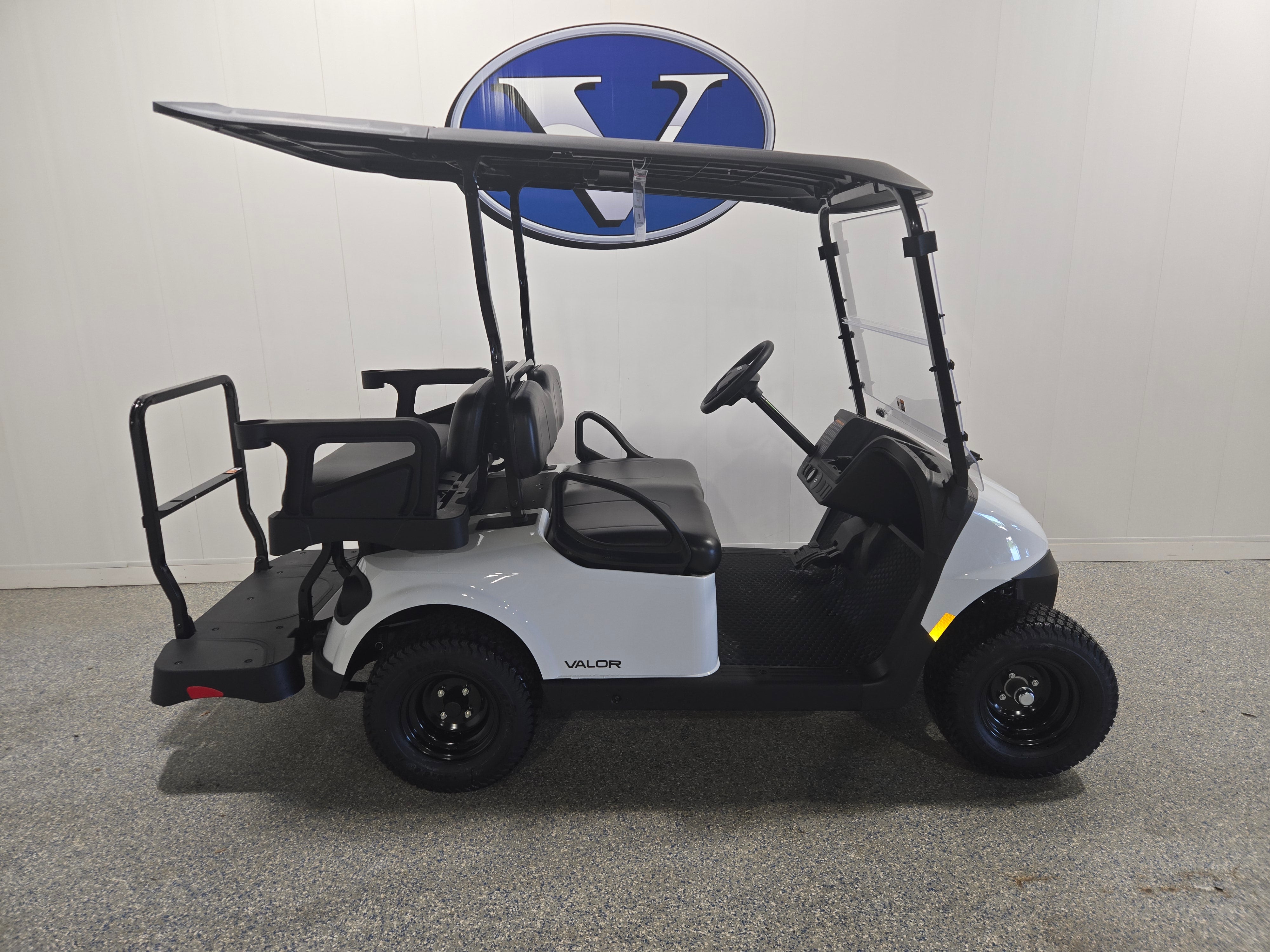 2027 E-Z-GO RXV 4 Valor S EFI Gas