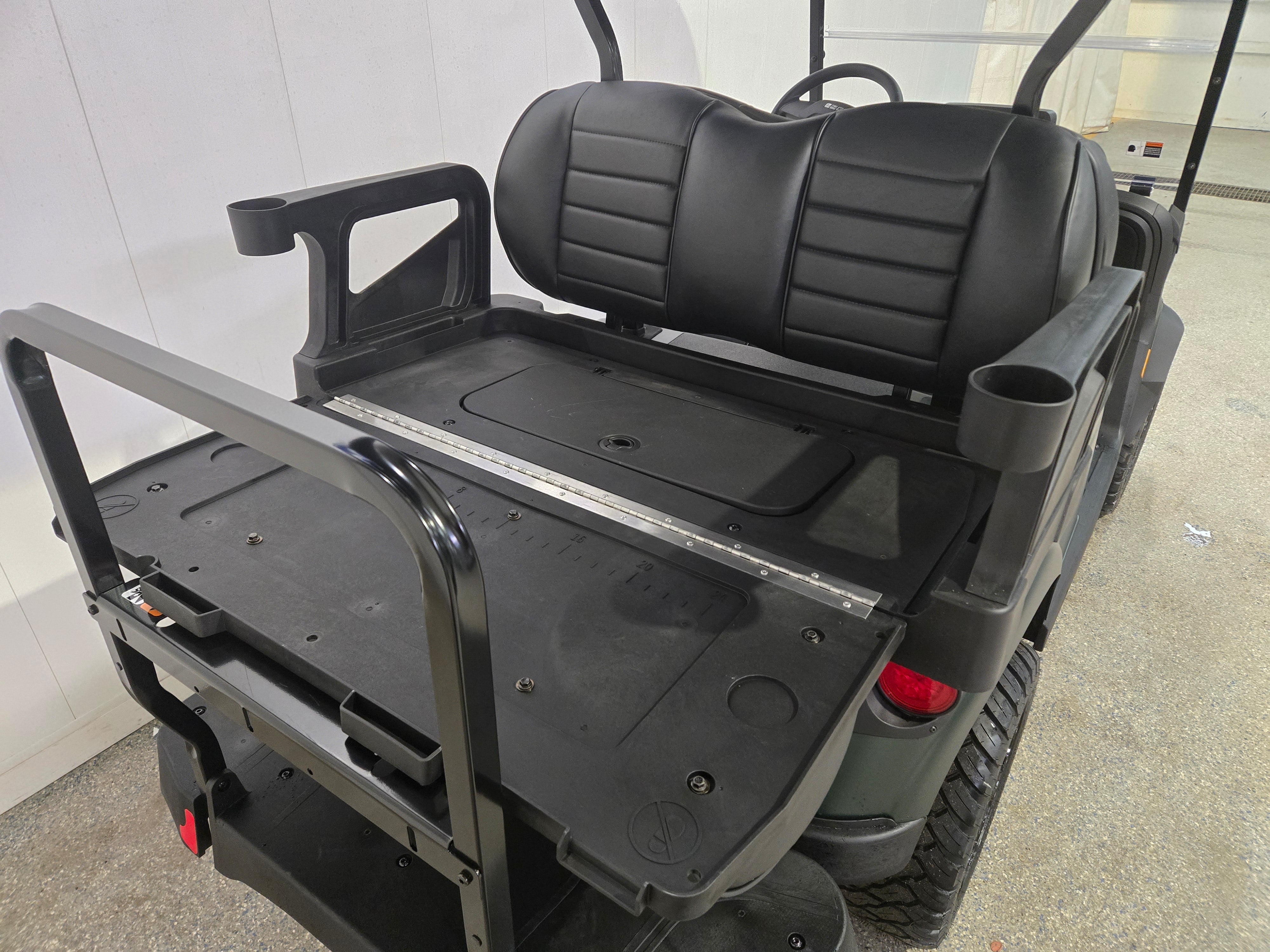2026 E-Z-GO RXV 4 Summit XT ELiTE
