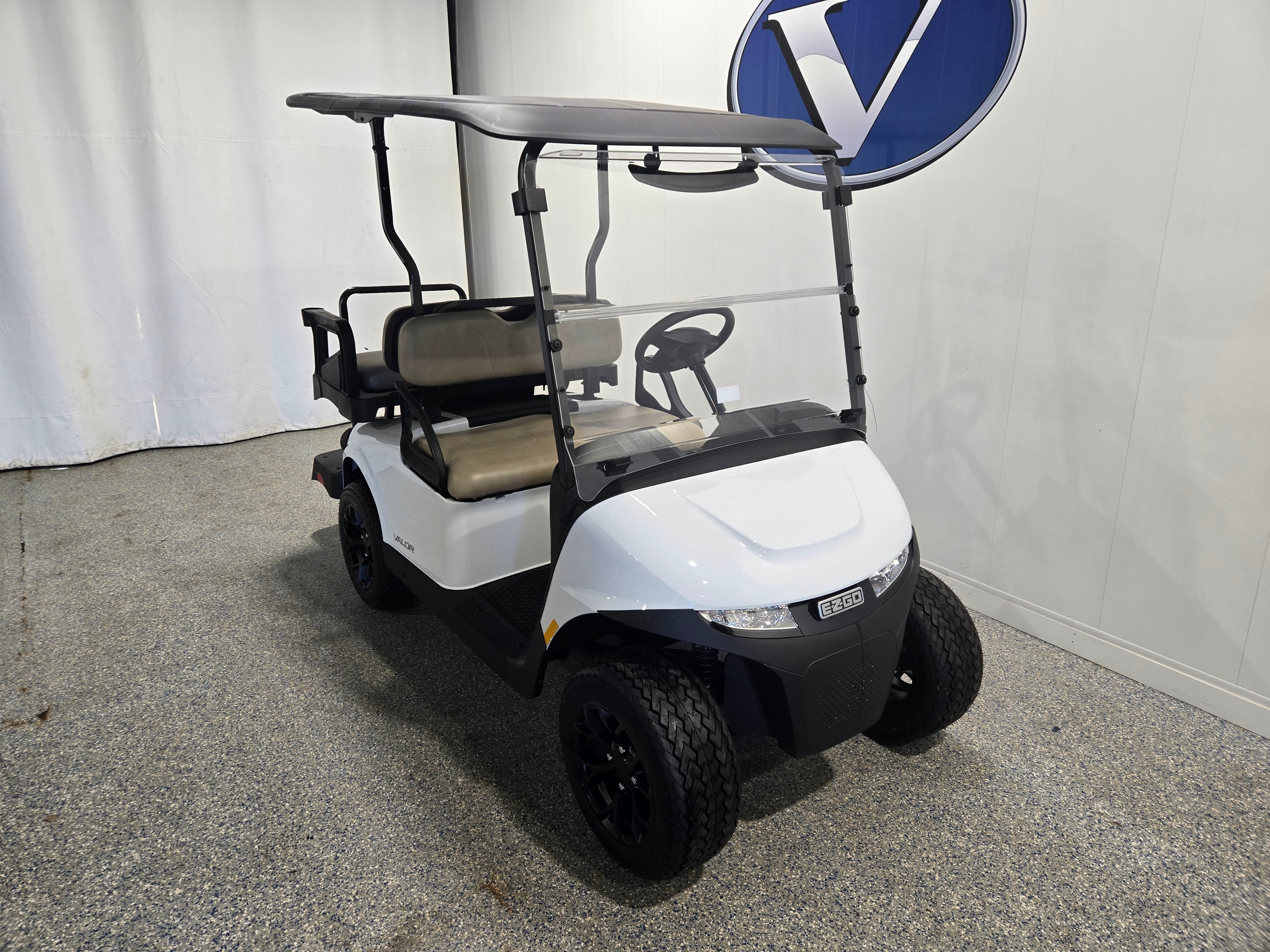 2027 E-Z-GO RXV 4 Valor S+ EFI Gas