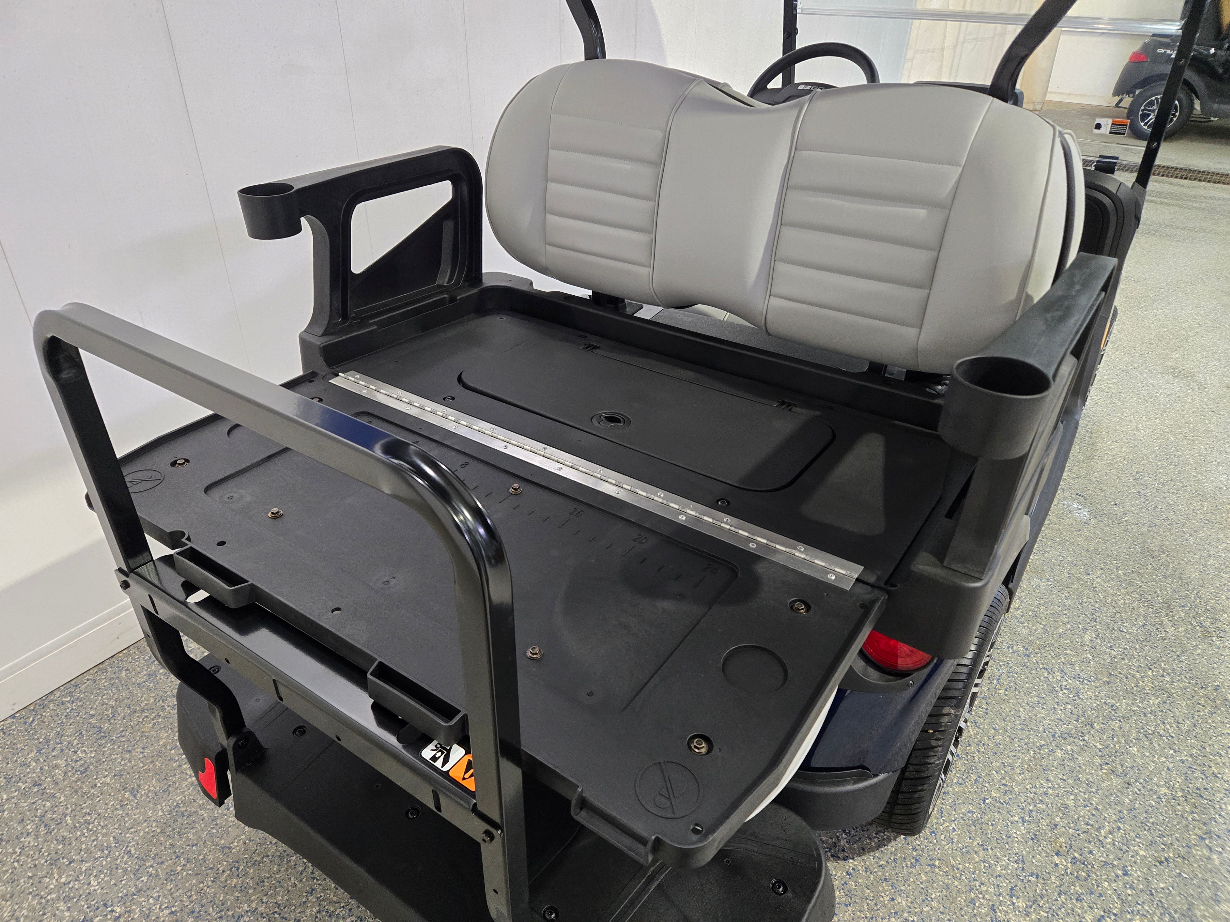 2026 E-Z-GO RXV 4 Touring ST 4 Passenger ELiTE
