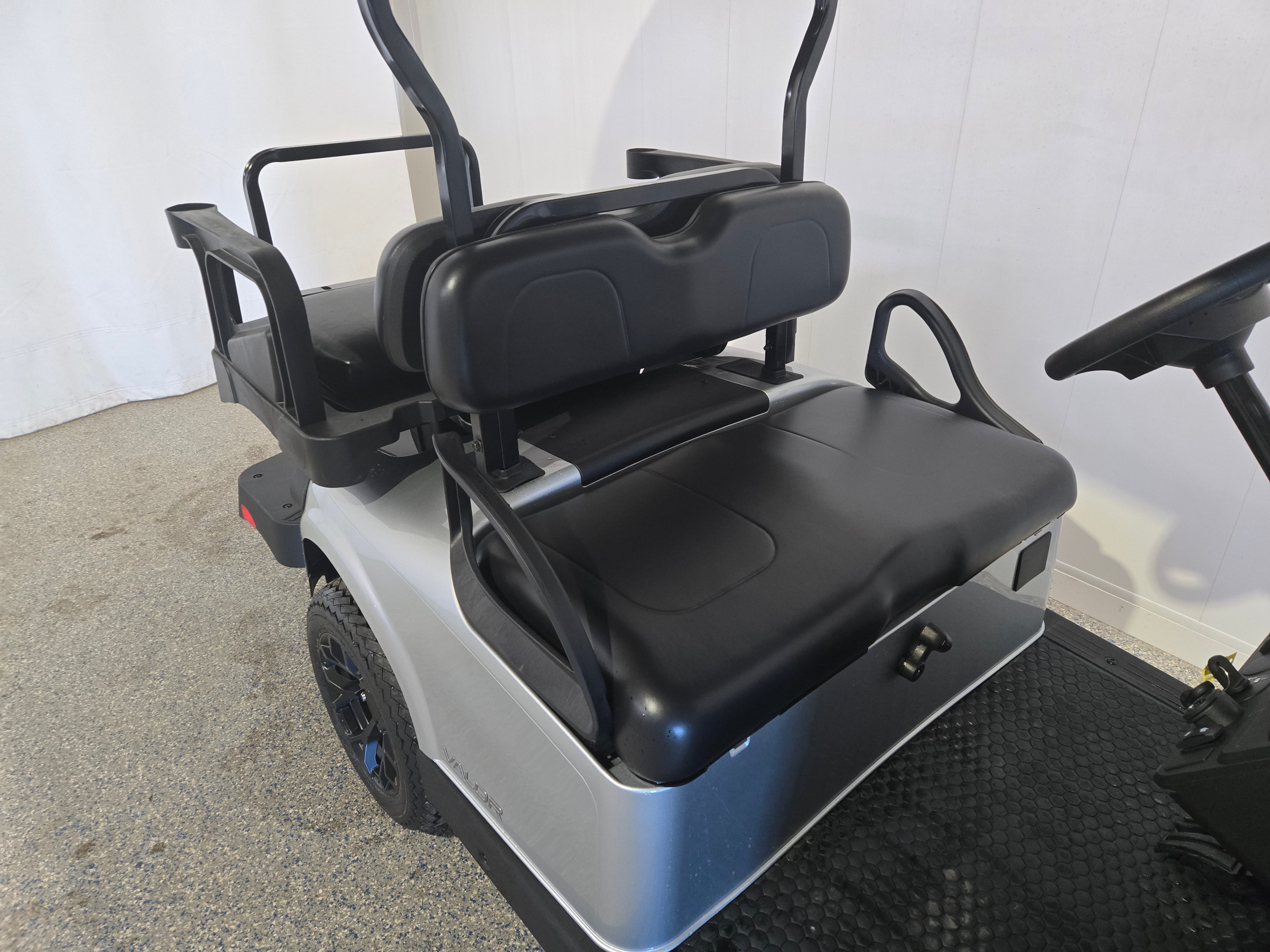 2026 E-Z-GO RXV 4 Valor S+ EX1 Sport