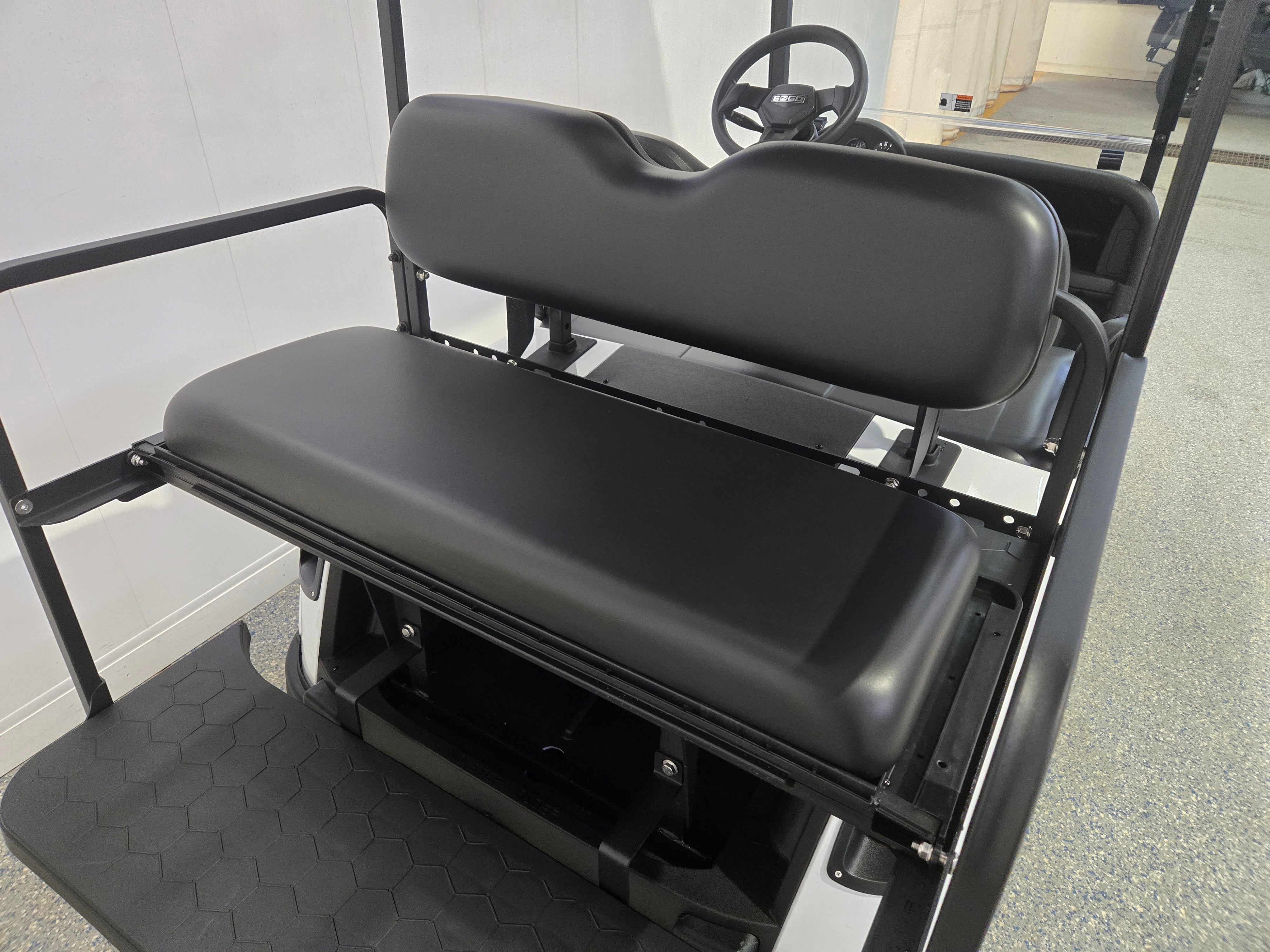 Certified Pre-Owned - 2020 E-Z-GO RXV 4 Passenger ELiTE