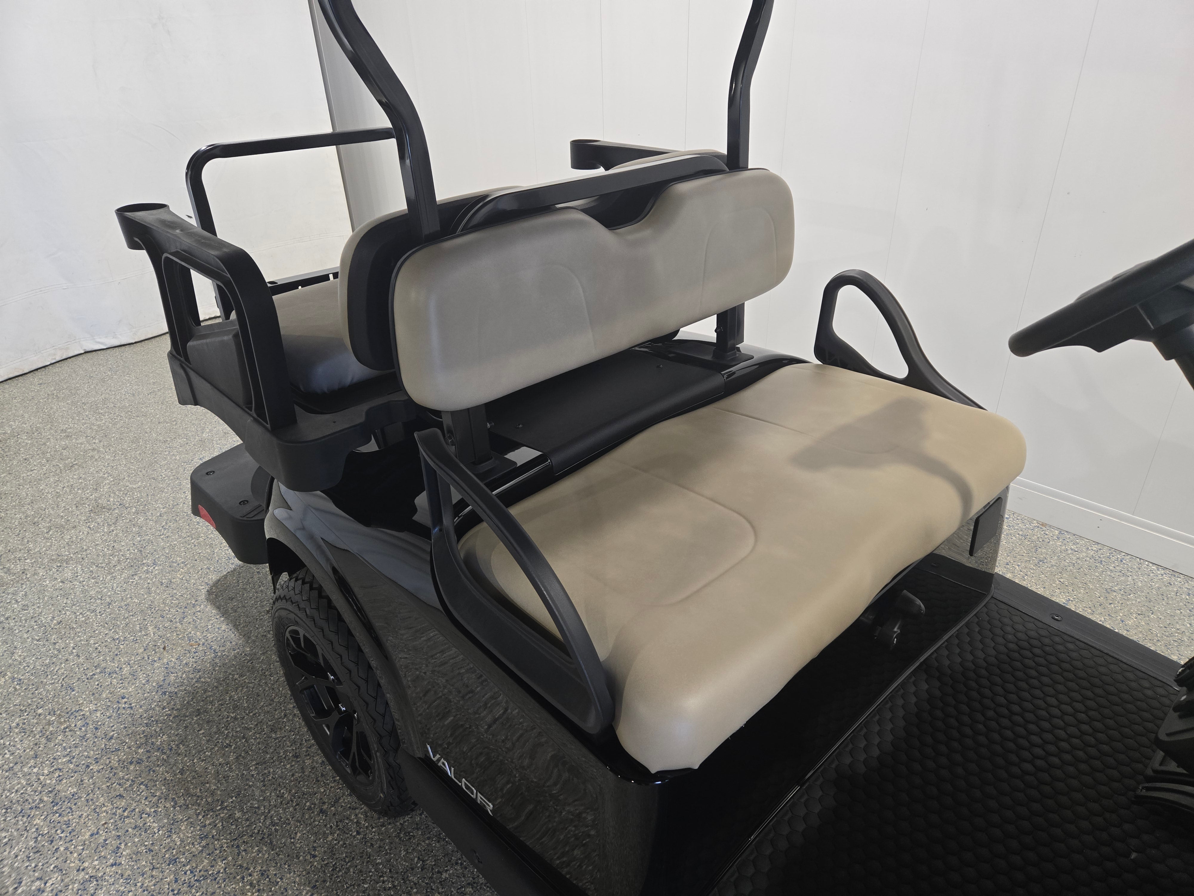 2027 E-Z-GO RXV 4 Valor S+ Gas